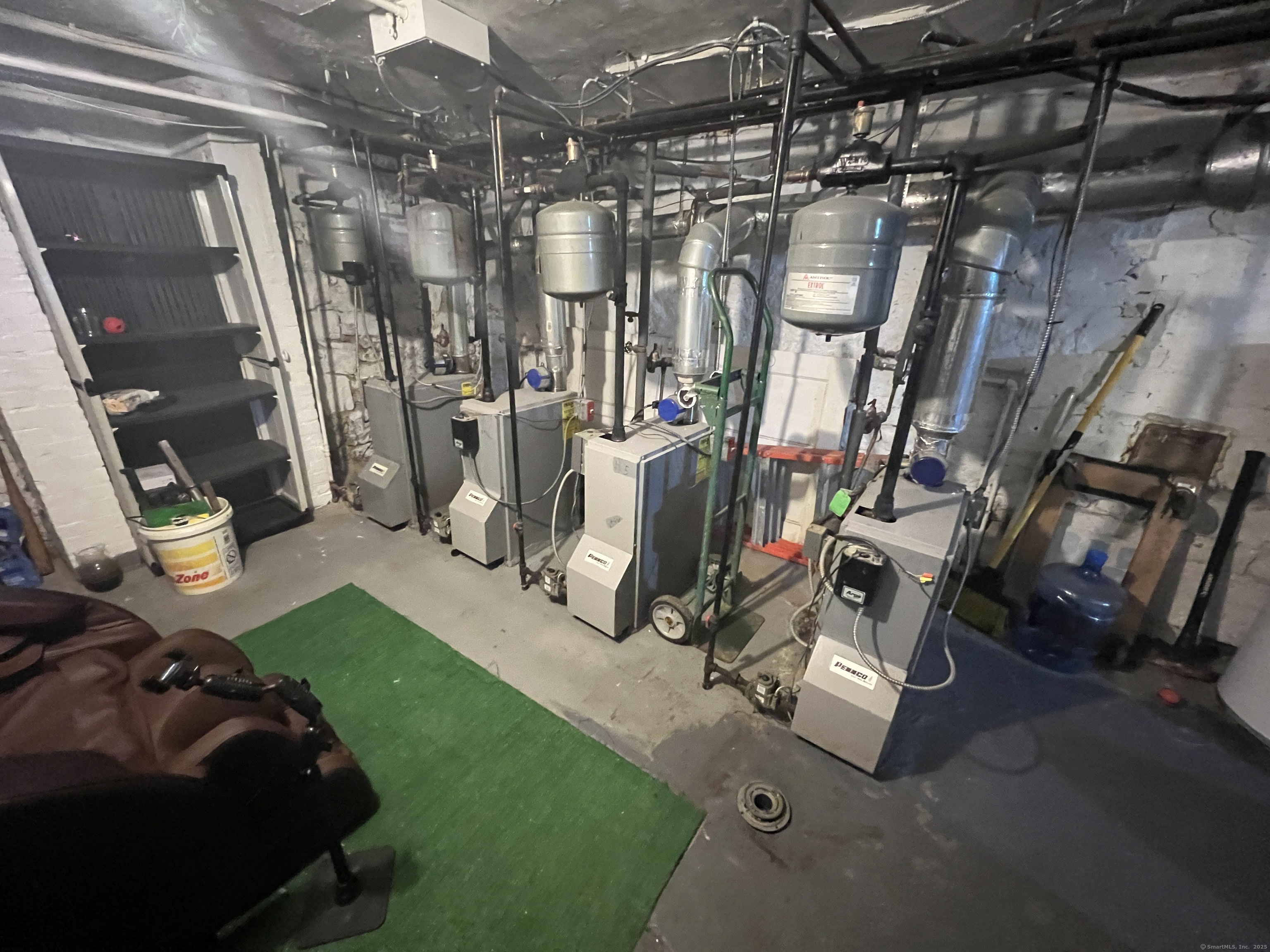 Homes for sale in Waterbury, CT | 197 S Leonard St, Waterbury, CT 06708 | MLS# 24103088