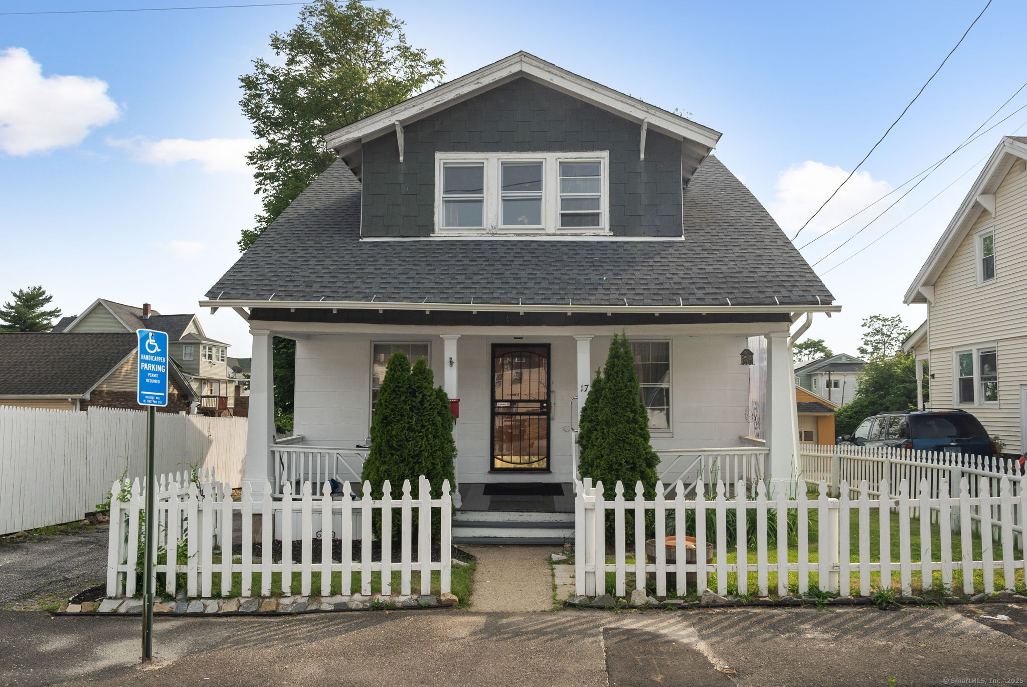 17 Radcliffe Avenue Waterbury CT
