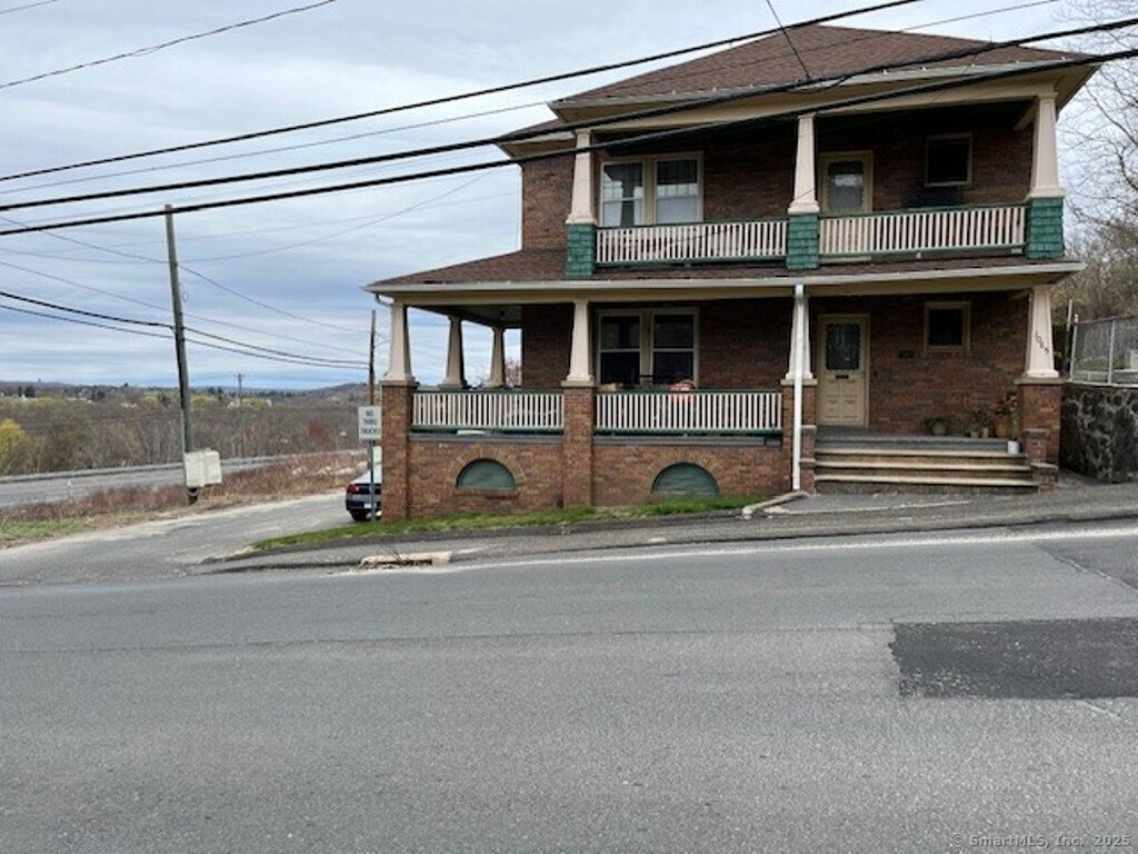 1085 Hamilton Avenue Waterbury CT