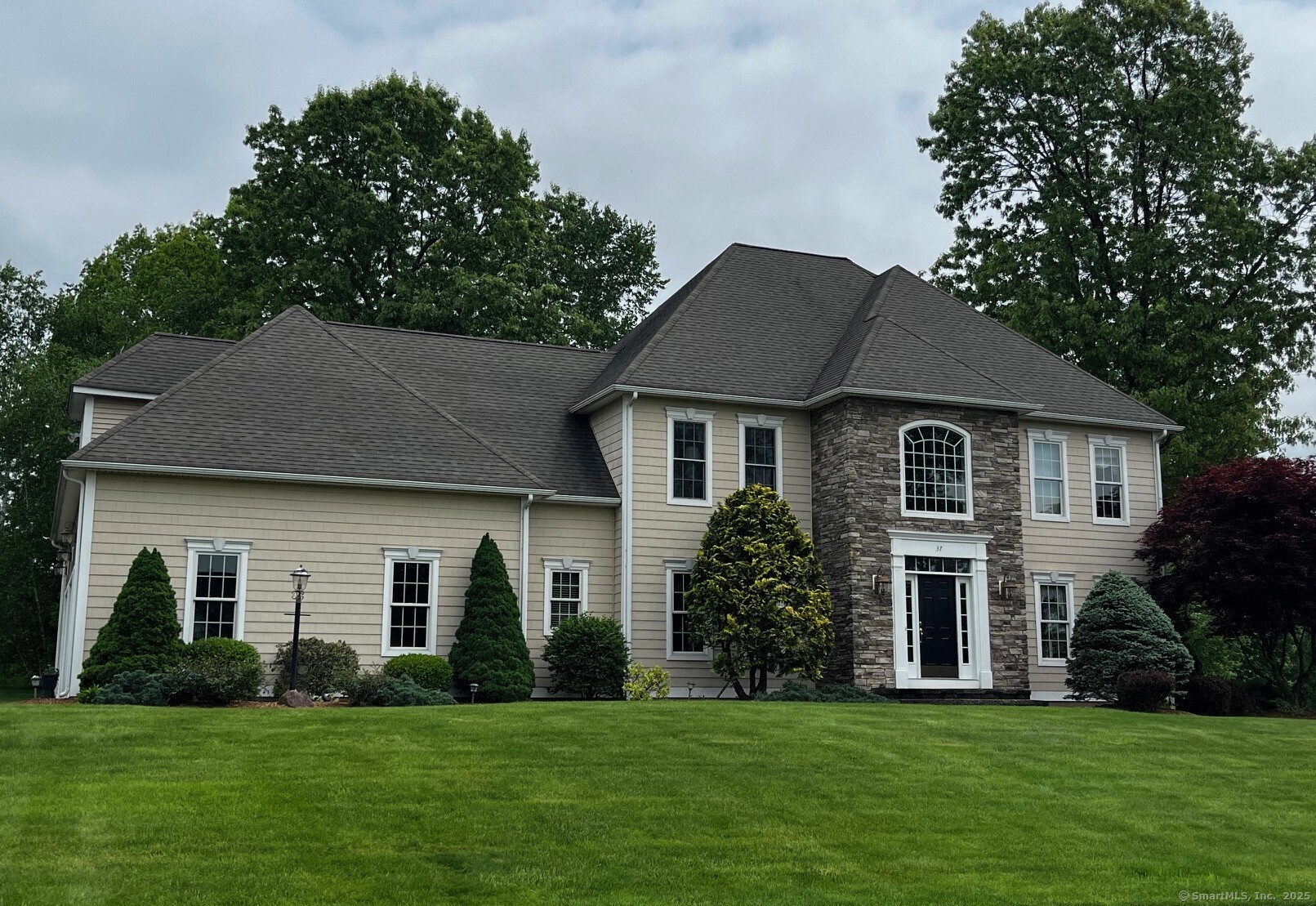 37 Ellsworth Lane Ellington CT