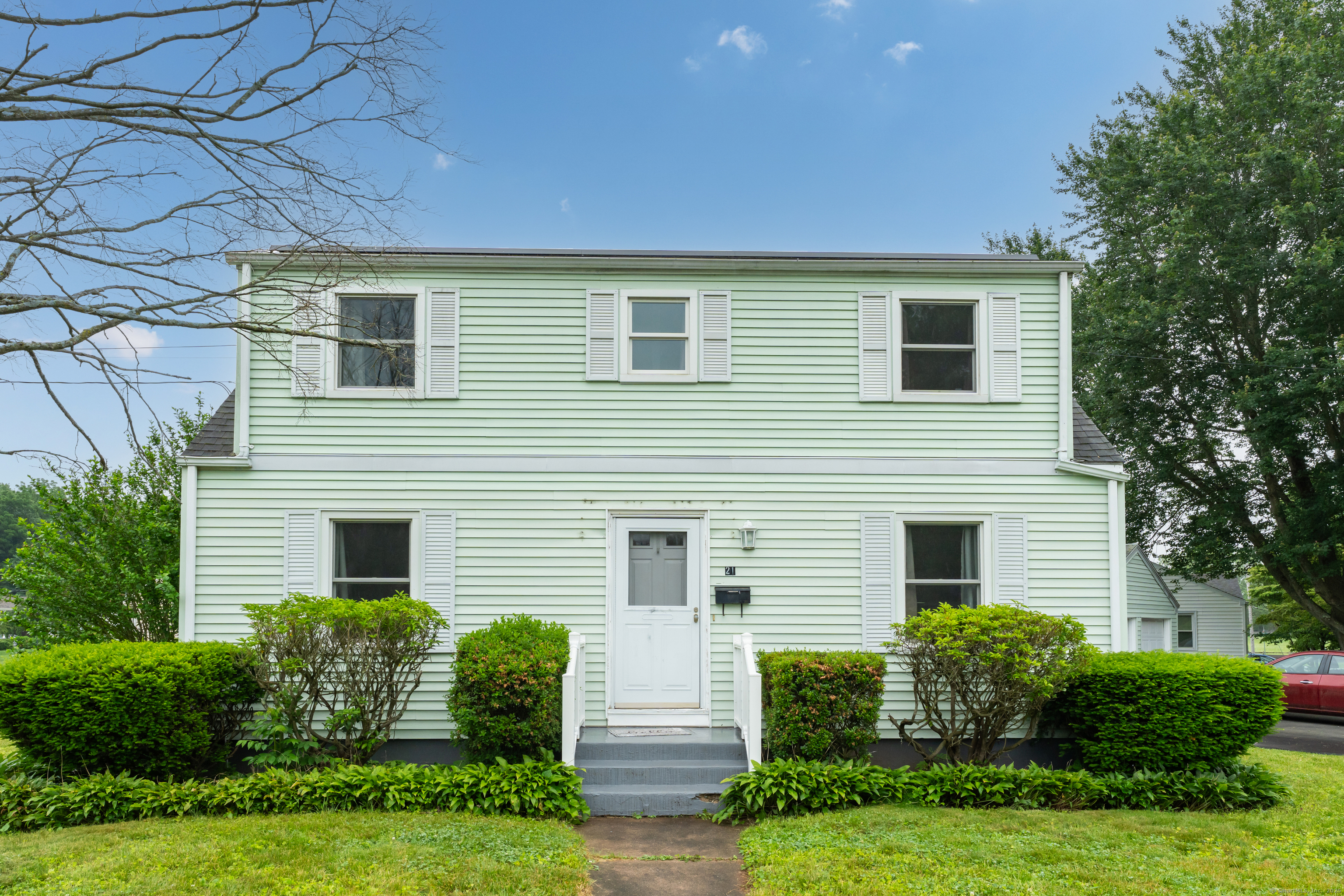21 Pond Road Hamden CT
