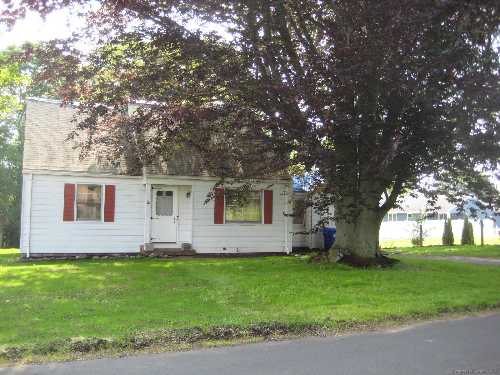 18 Linsley Street Branford CT