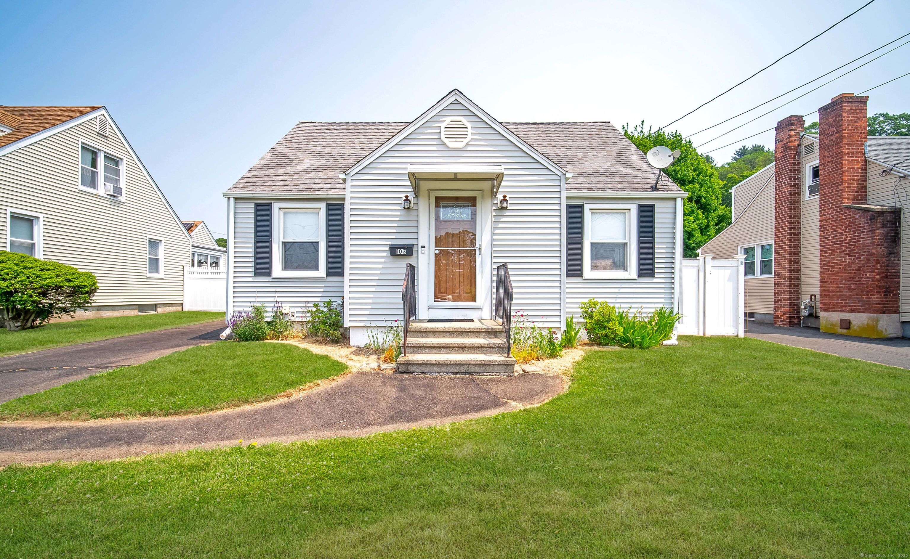 103 Saltonstall Parkway East Haven CT