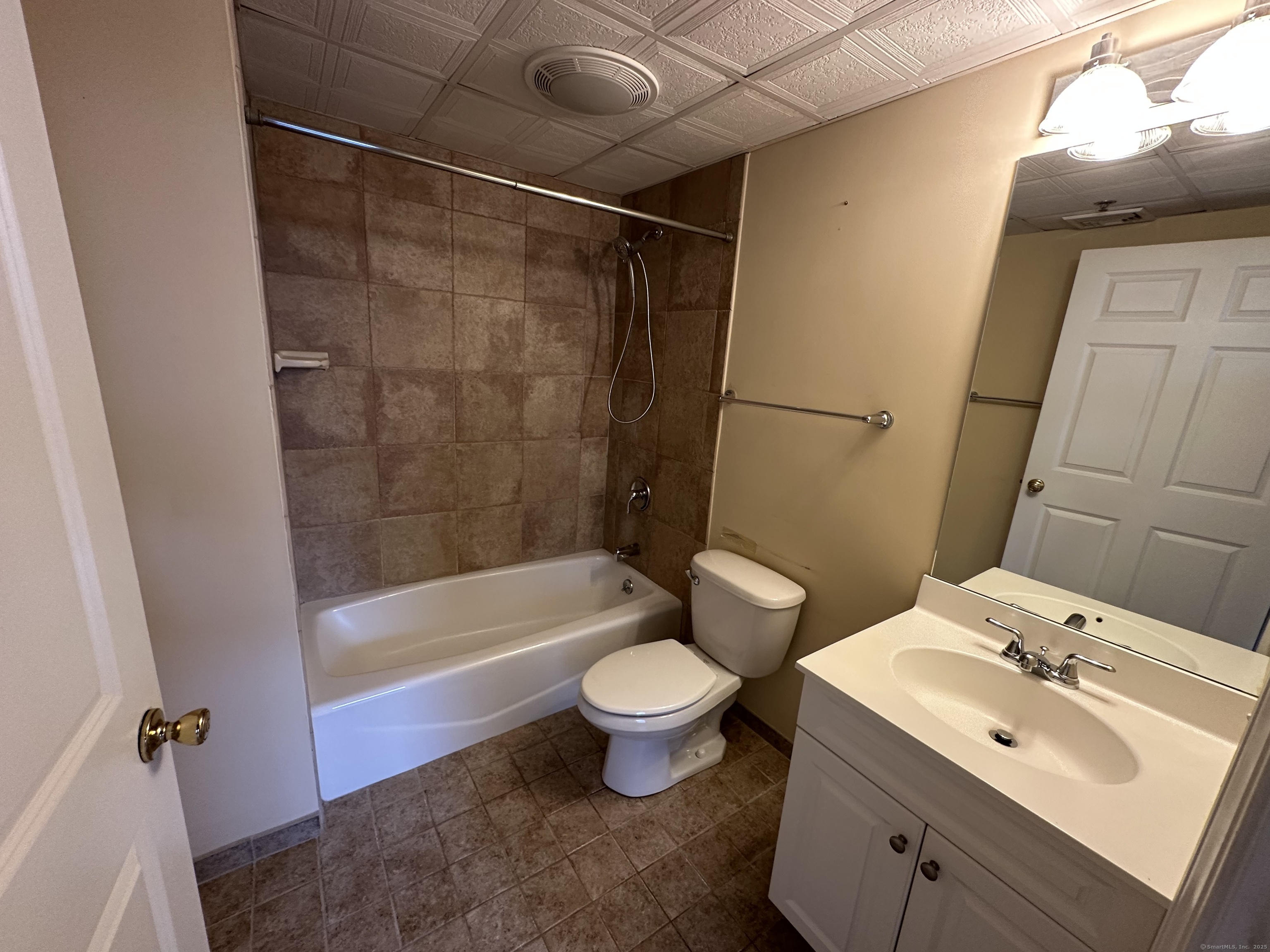 145 Canal, Shelton, 06484, 3 Bedrooms Bedrooms, ,2 BathroomsBathrooms,Residential Rental,For Sale,Canal,24103010