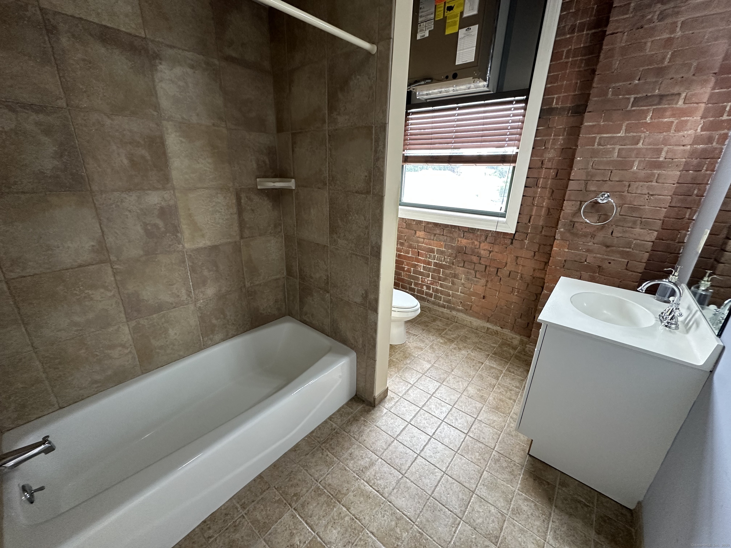 145 Canal, Shelton, 06484, 3 Bedrooms Bedrooms, ,2 BathroomsBathrooms,Residential Rental,For Sale,Canal,24103010