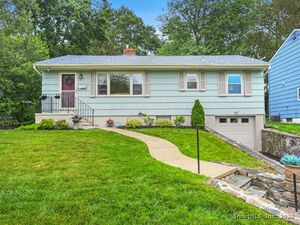 16 Eagle Road