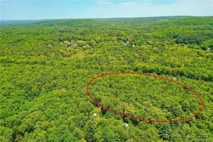 Homes for sale in Glastonbury, CT | 318 3 Mile Rd, Glastonbury, CT 06033 | MLS# 24103358