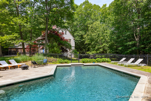 Homes for sale in Roxbury, CT | 33 Sentry Hill Rd, Roxbury, CT 06783 | MLS# 24085337