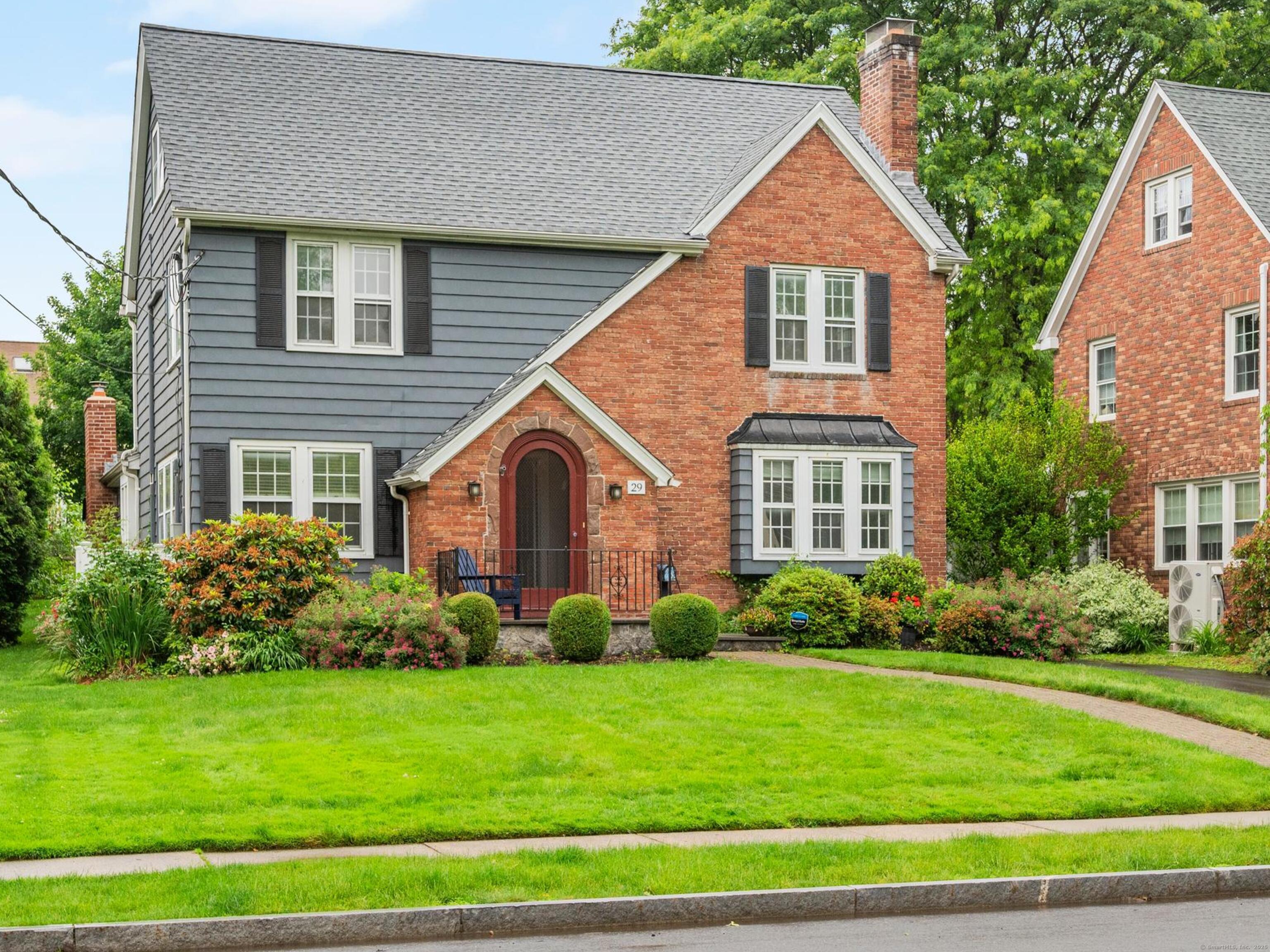 29 Middlefield Drive West Hartford CT