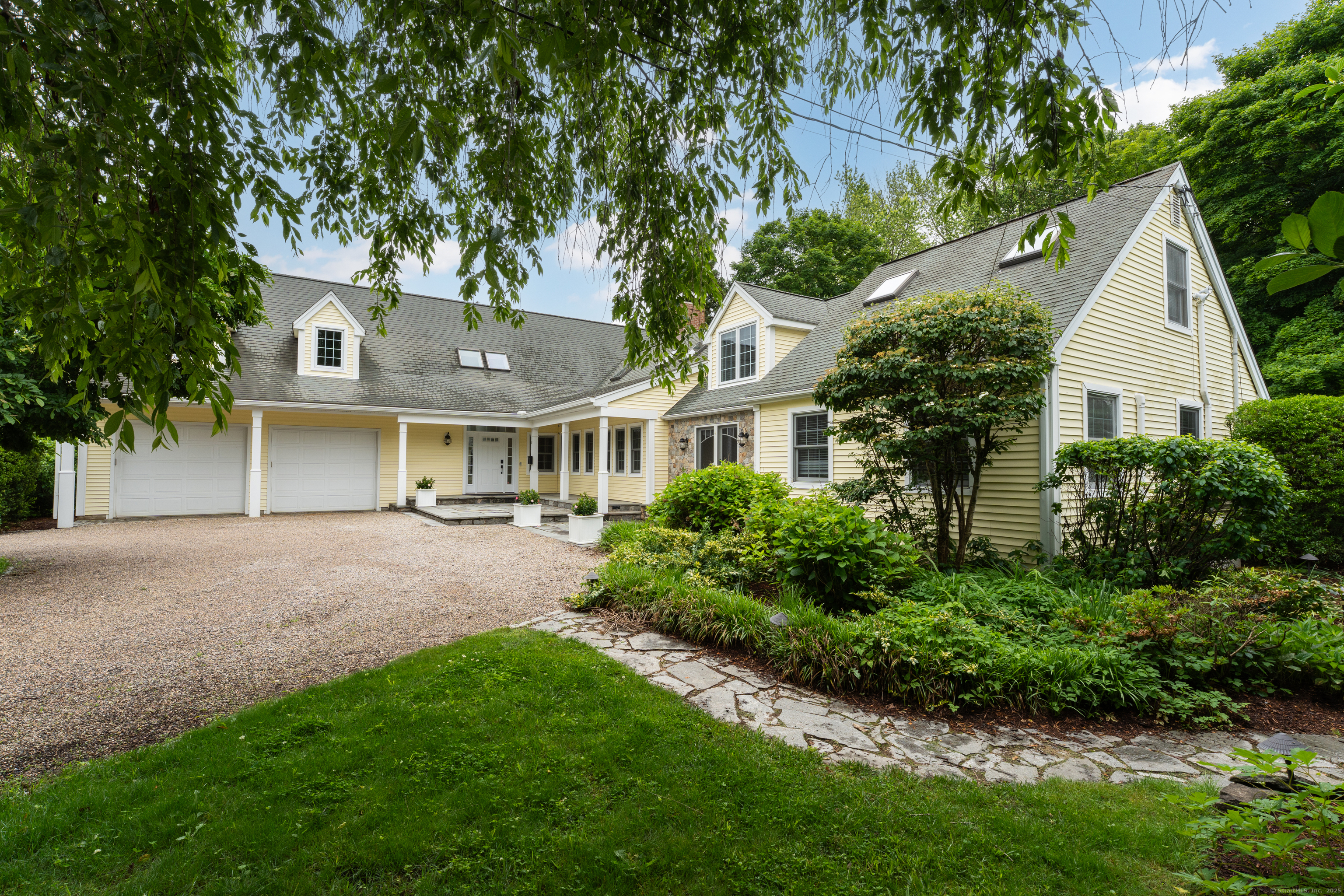 8 Norton Avenue Guilford CT