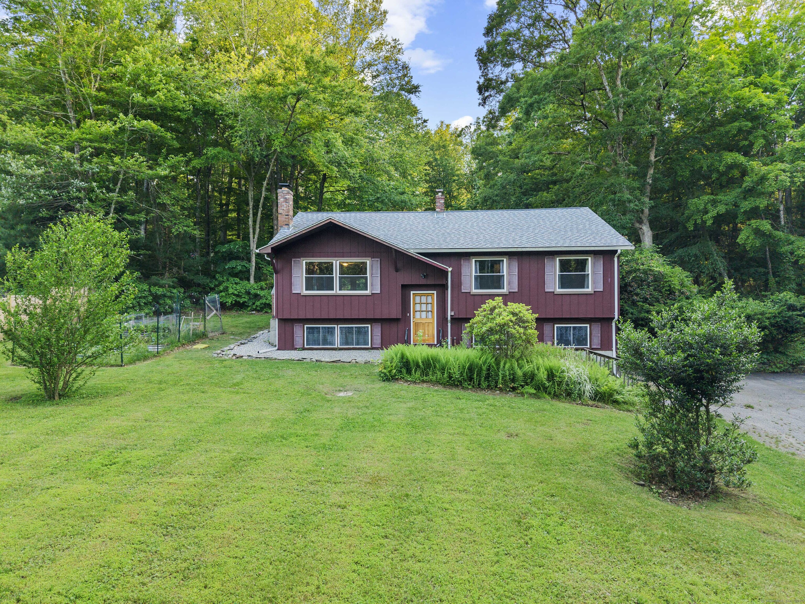 9 Phillip Lane Ledyard CT