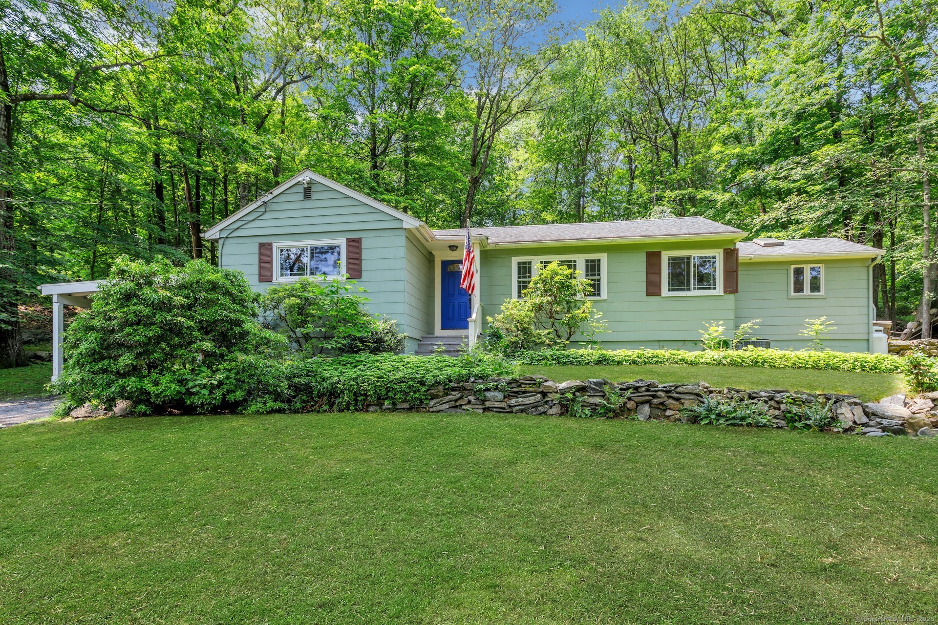 33 Caudatowa Drive Ridgefield CT
