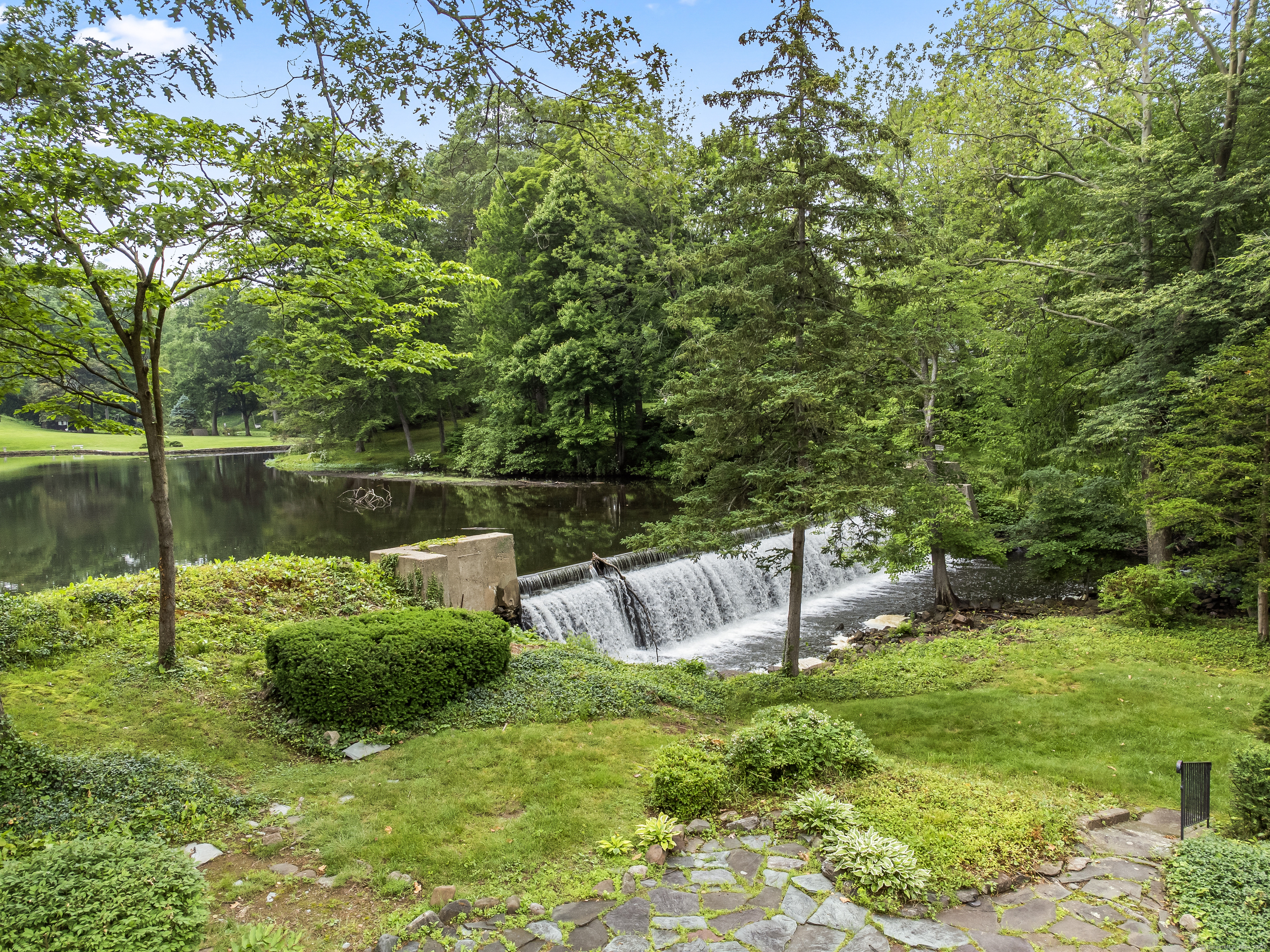 10 Wyndwood Road West Hartford CT