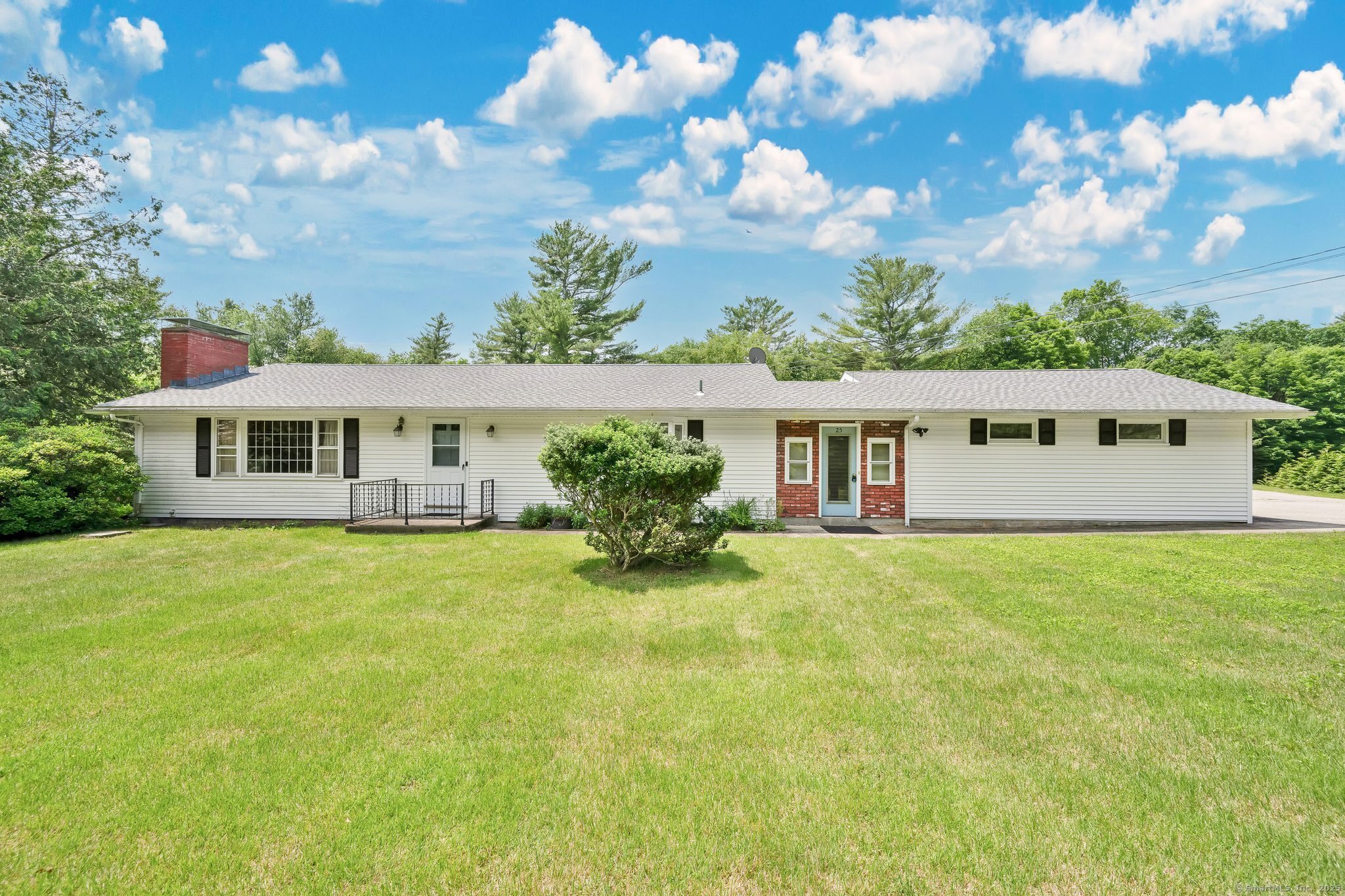 25 Schofield Road Willington CT