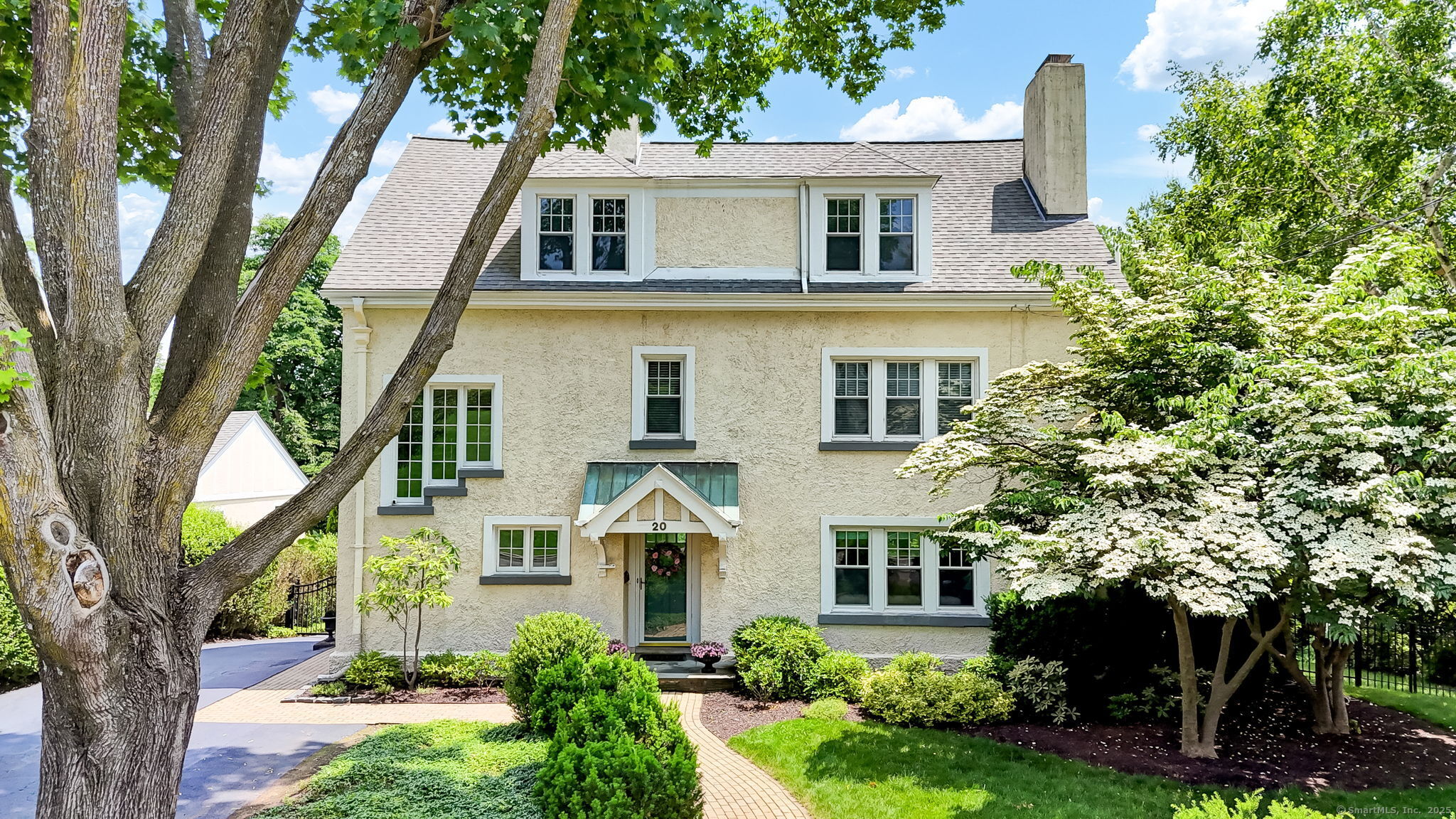 20 Arnoldale Road West Hartford CT