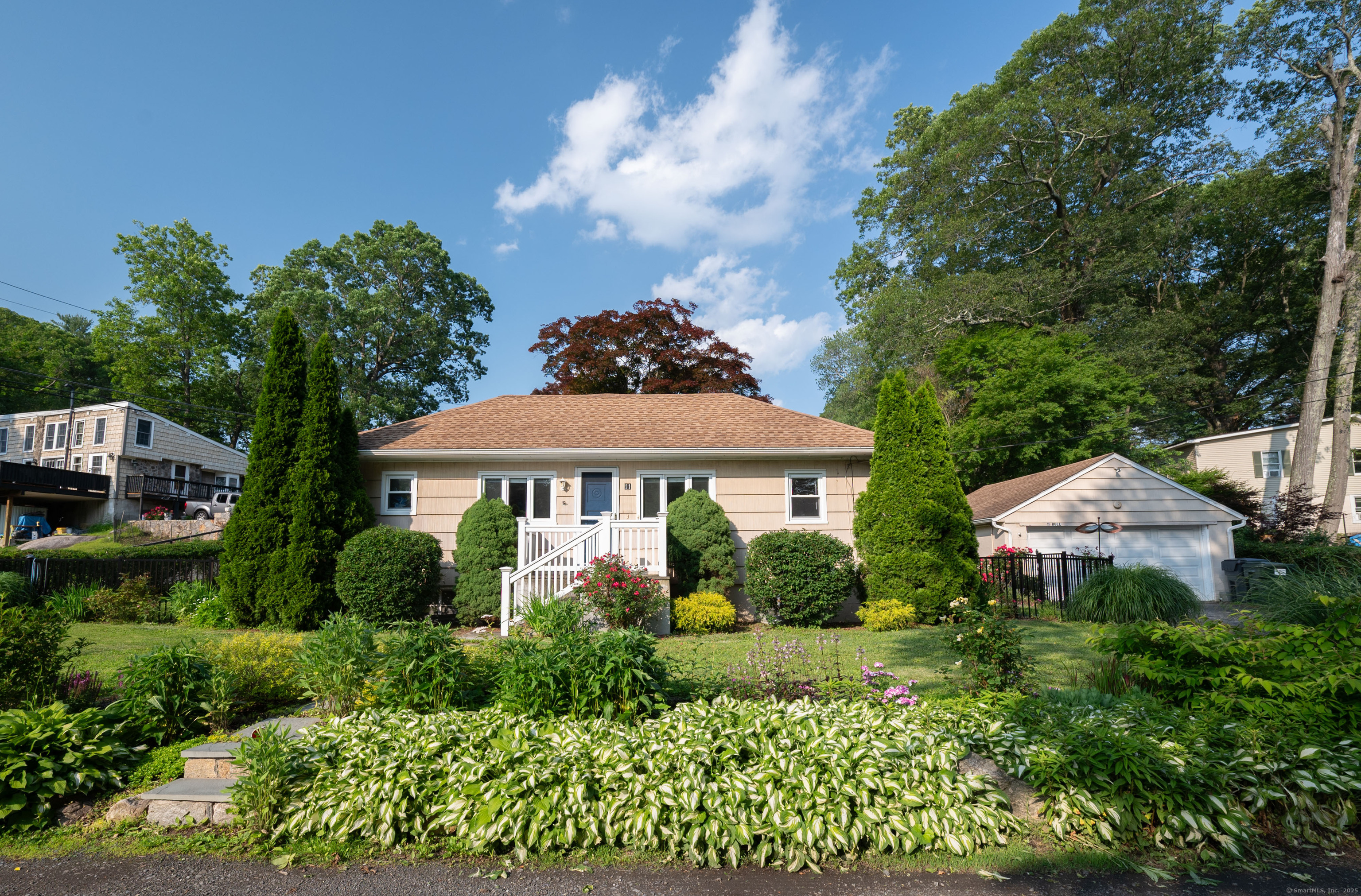 11 Hull Road Danbury CT