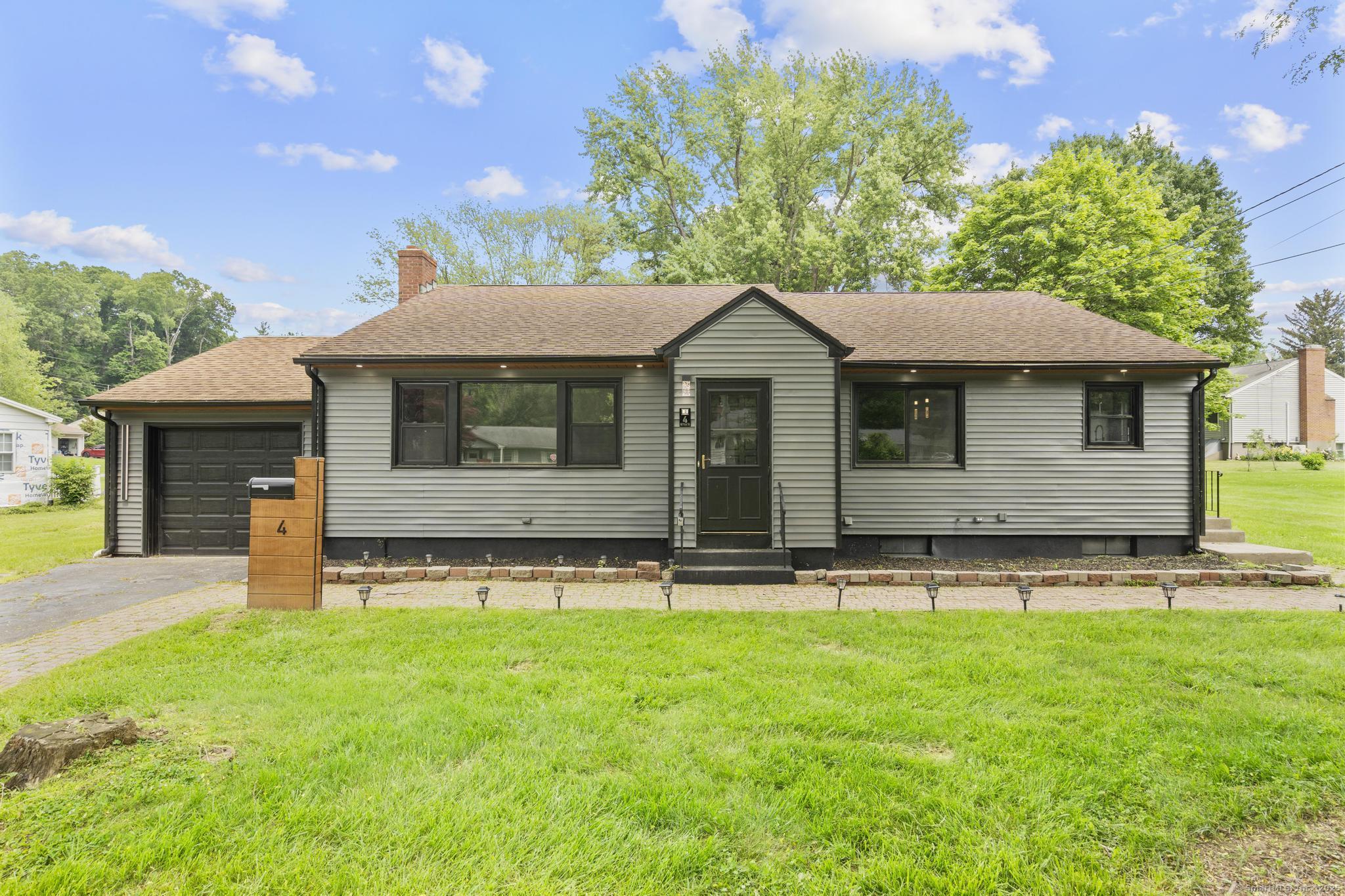 4 Hill Farm Road Bloomfield CT