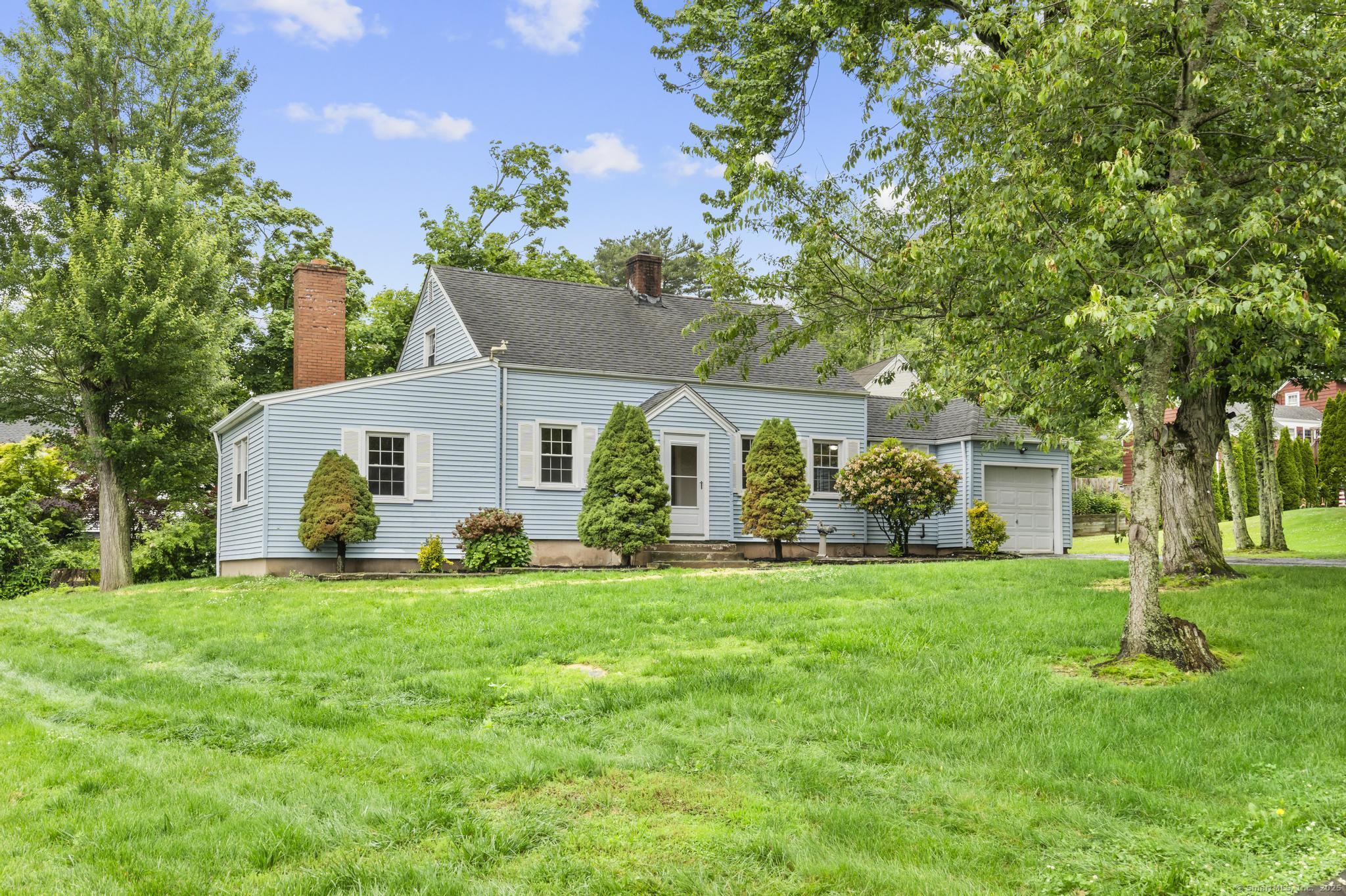 5 Skiff Parkway North Haven CT