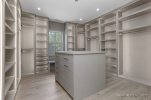 Homes for sale in Westport, CT | 10 Tierney Ln, Westport, CT 06880 | MLS# 24103087