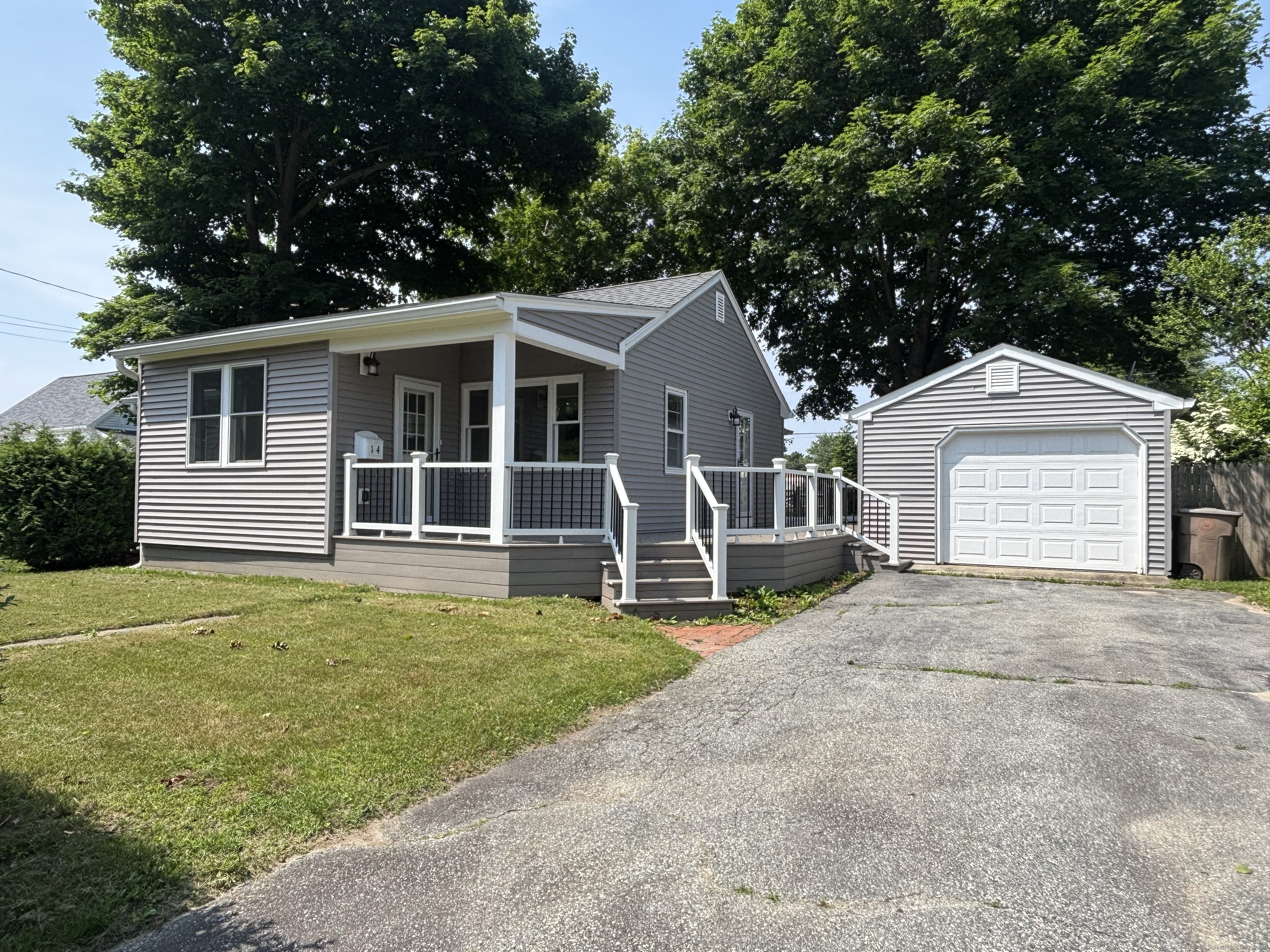 14 Washington Avenue East Lyme CT
