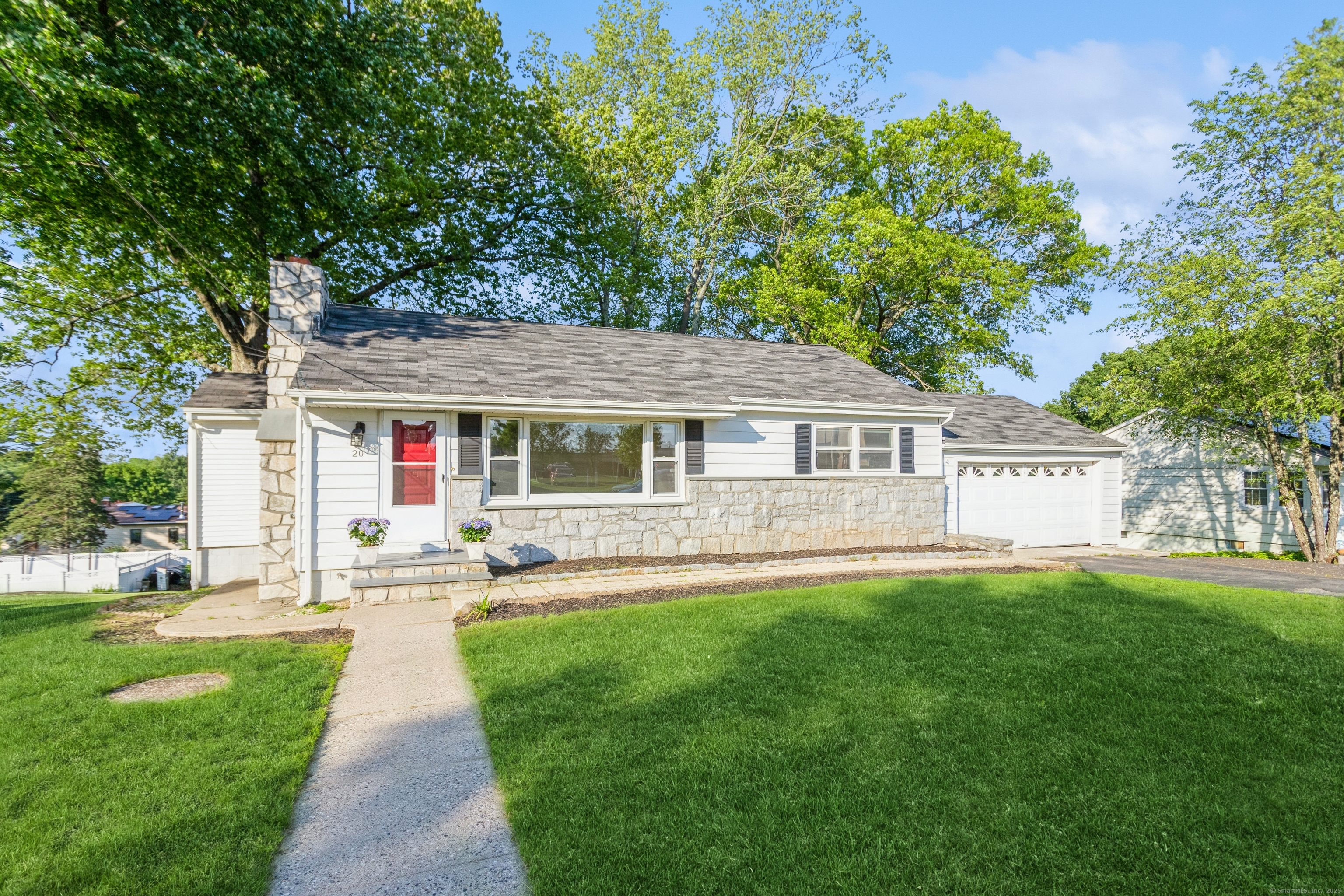 20 Karen Road Danbury CT