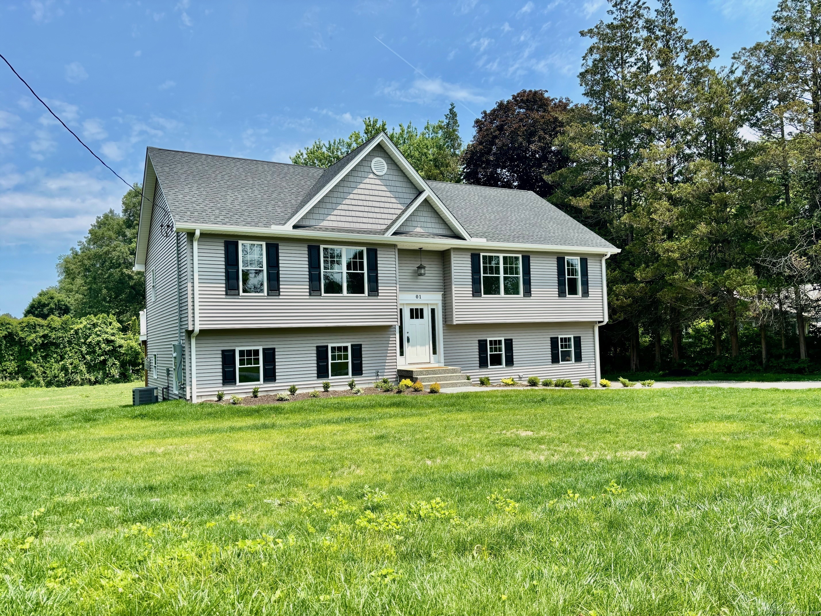 01 Sunrise Road Danbury CT
