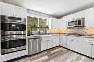 Homes for sale in Groton, CT | 254 Haley Rd, Groton, CT 06355 | MLS# 24097539