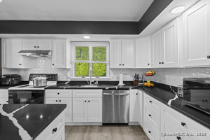 Homes for sale in Groton, CT | 63 Johl Dr, Groton, CT 06340 | MLS# 24099224