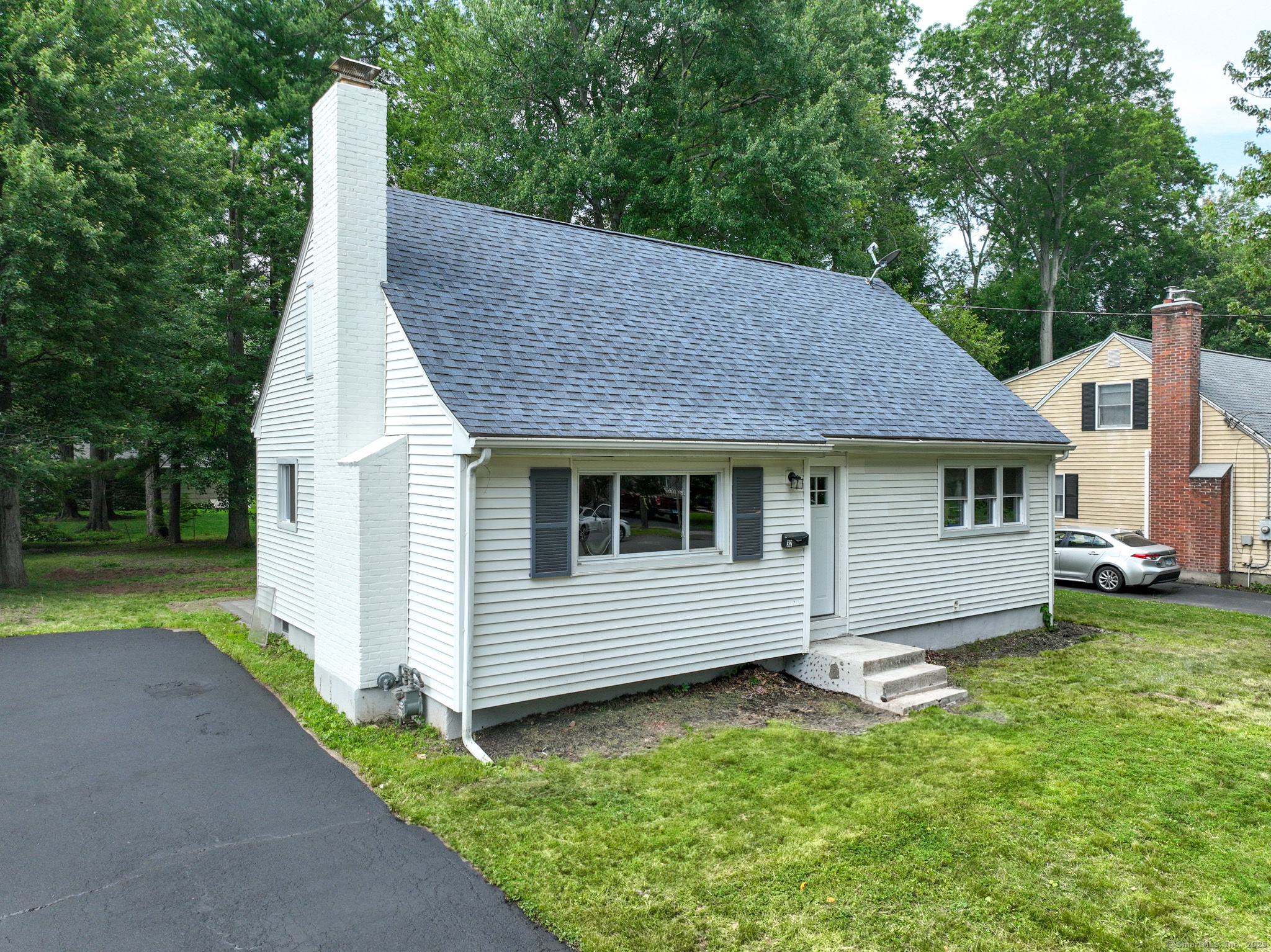 32 Miles Standish Drive West Hartford CT