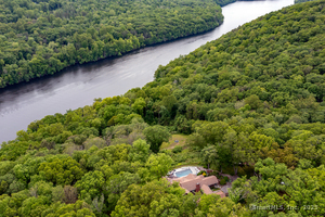 Homes for sale in Bridgewater, CT | 409 Northrop St, Bridgewater, CT 06752 | MLS# 24091452