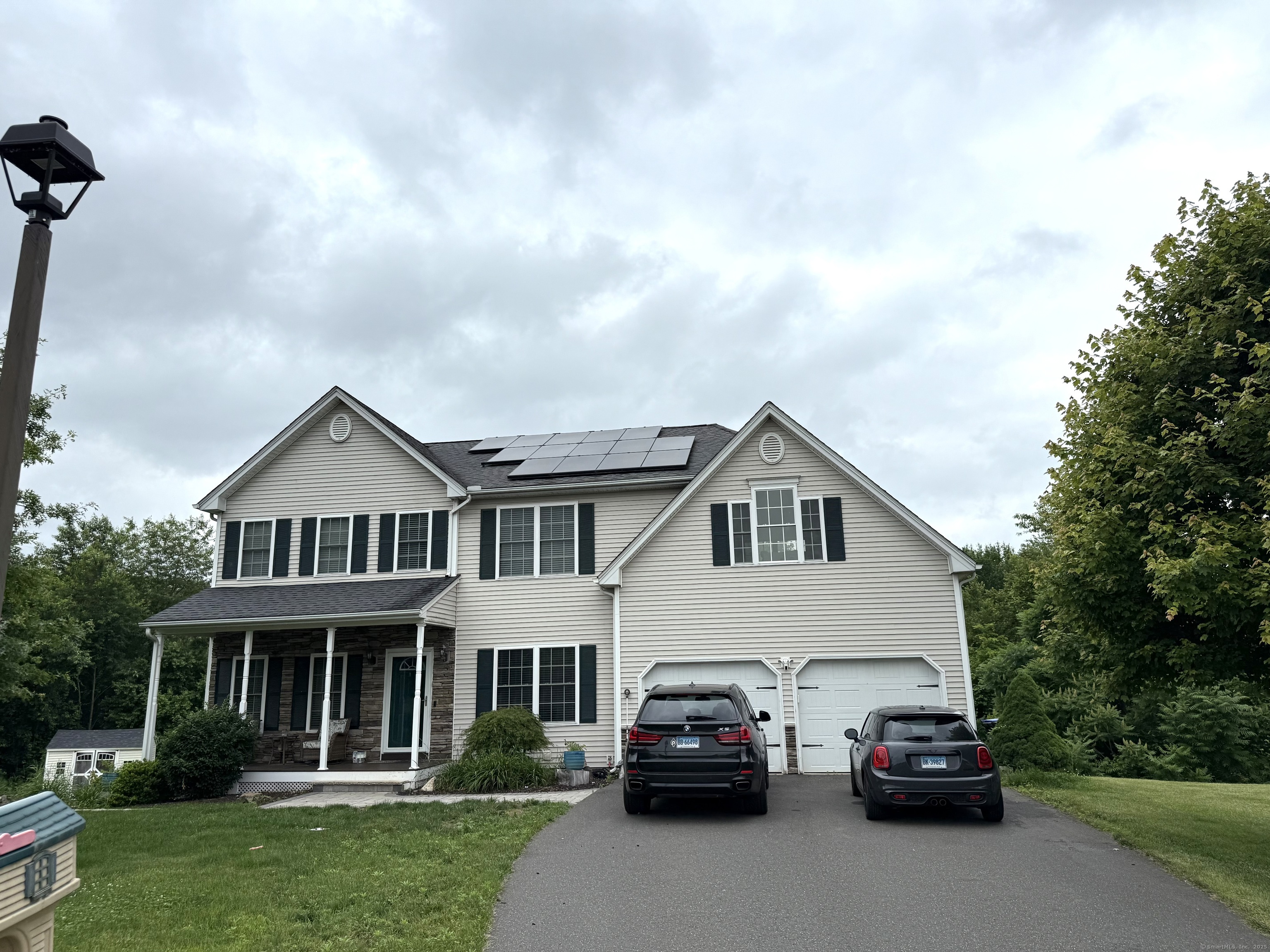11 Larensen Ridge Bloomfield CT