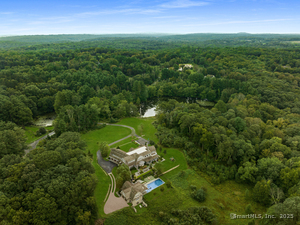 Homes for sale in Easton, CT | 294 Maple Rd, Easton, CT 06612 | MLS# 24104127