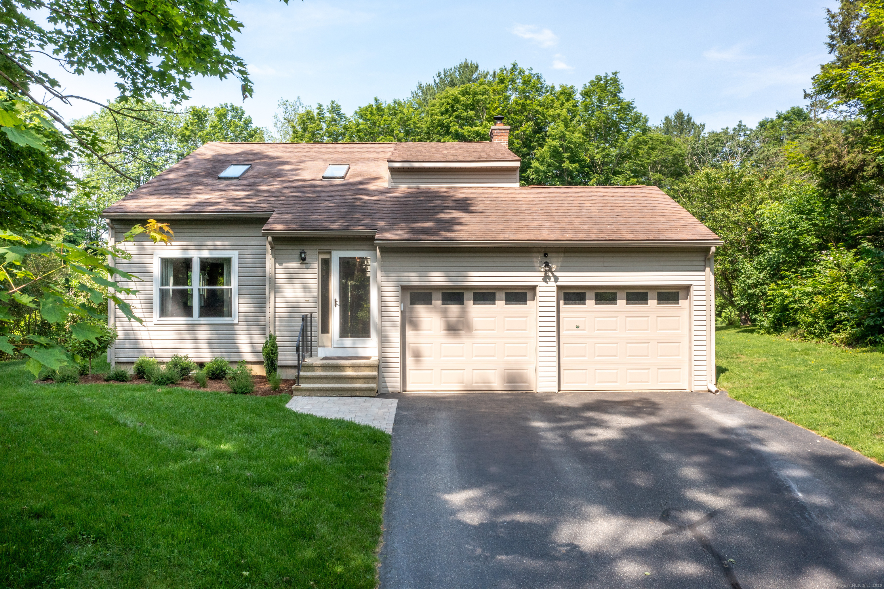 52 Crooked Trail Woodstock CT