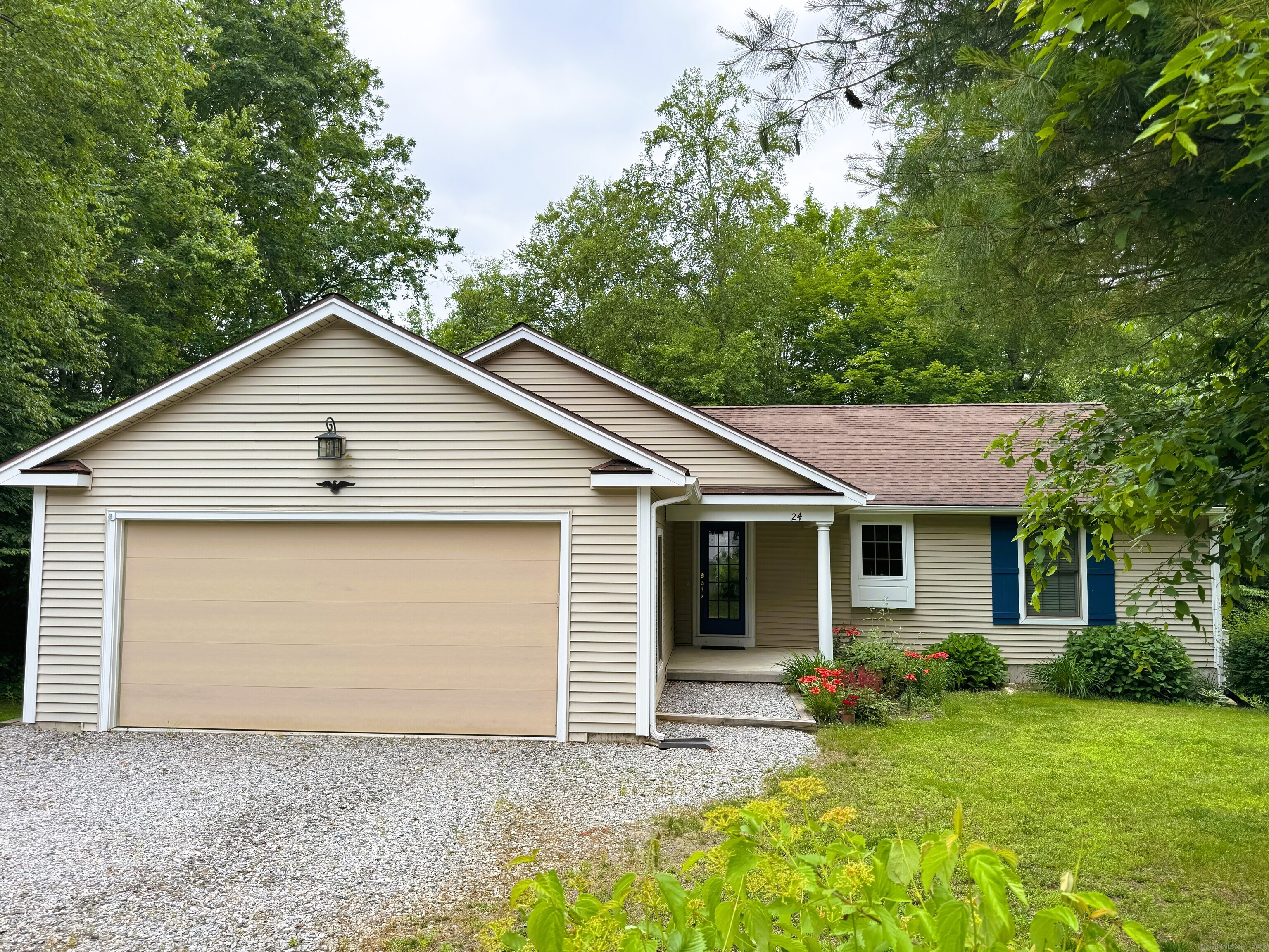 24 Alger Road East Haddam CT