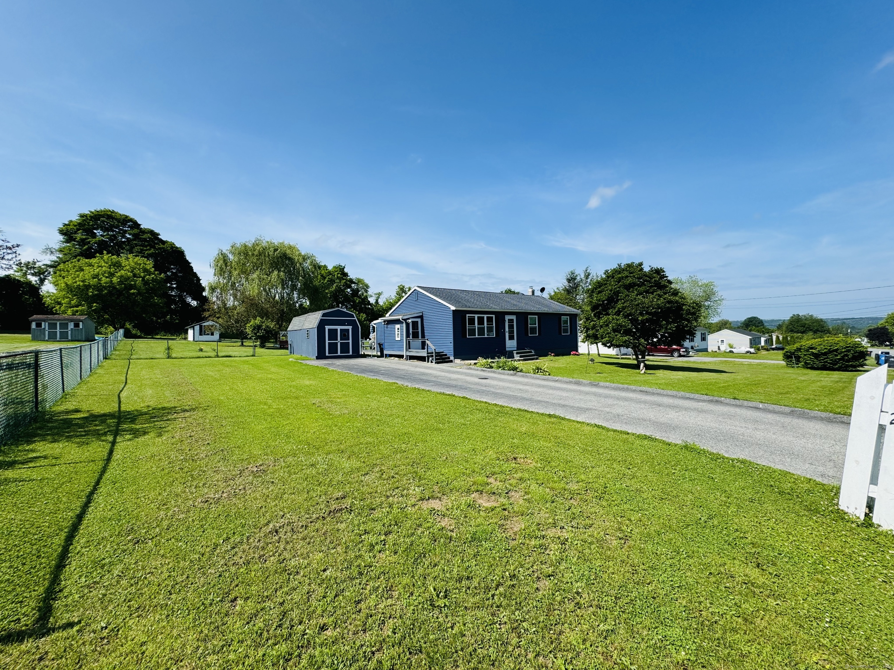25 Lori Drive Plainfield CT