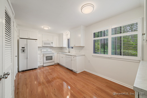 Homes for sale in Southbury, CT | 98 Heritage Vlg #A, Southbury, CT 06488 | MLS# 24101279