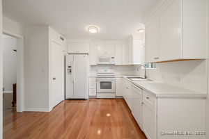 Homes for sale in Southbury, CT | 98 Heritage Vlg #A, Southbury, CT 06488 | MLS# 24101279