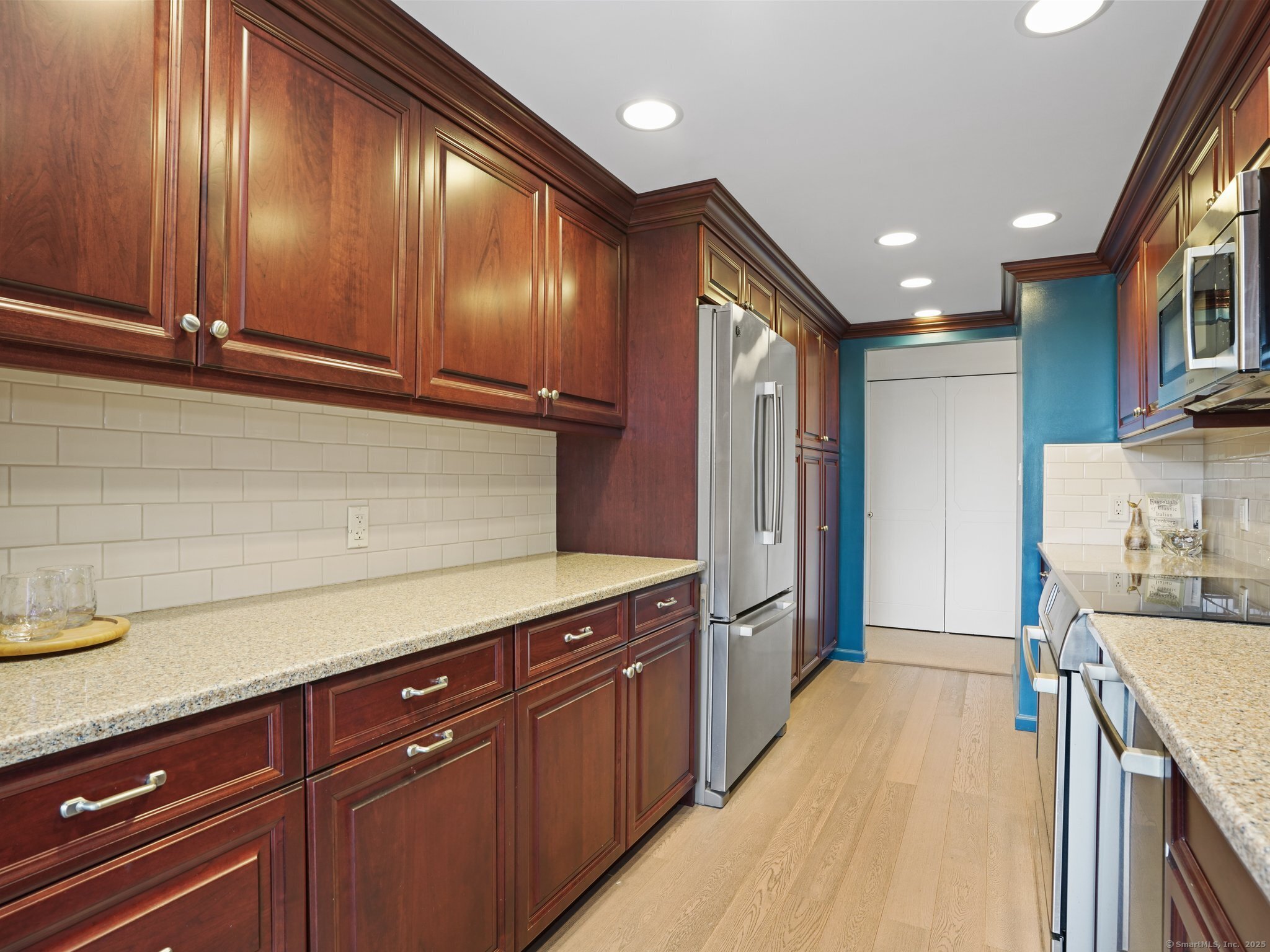 1 Strawberry Hill Avenue APT 5F