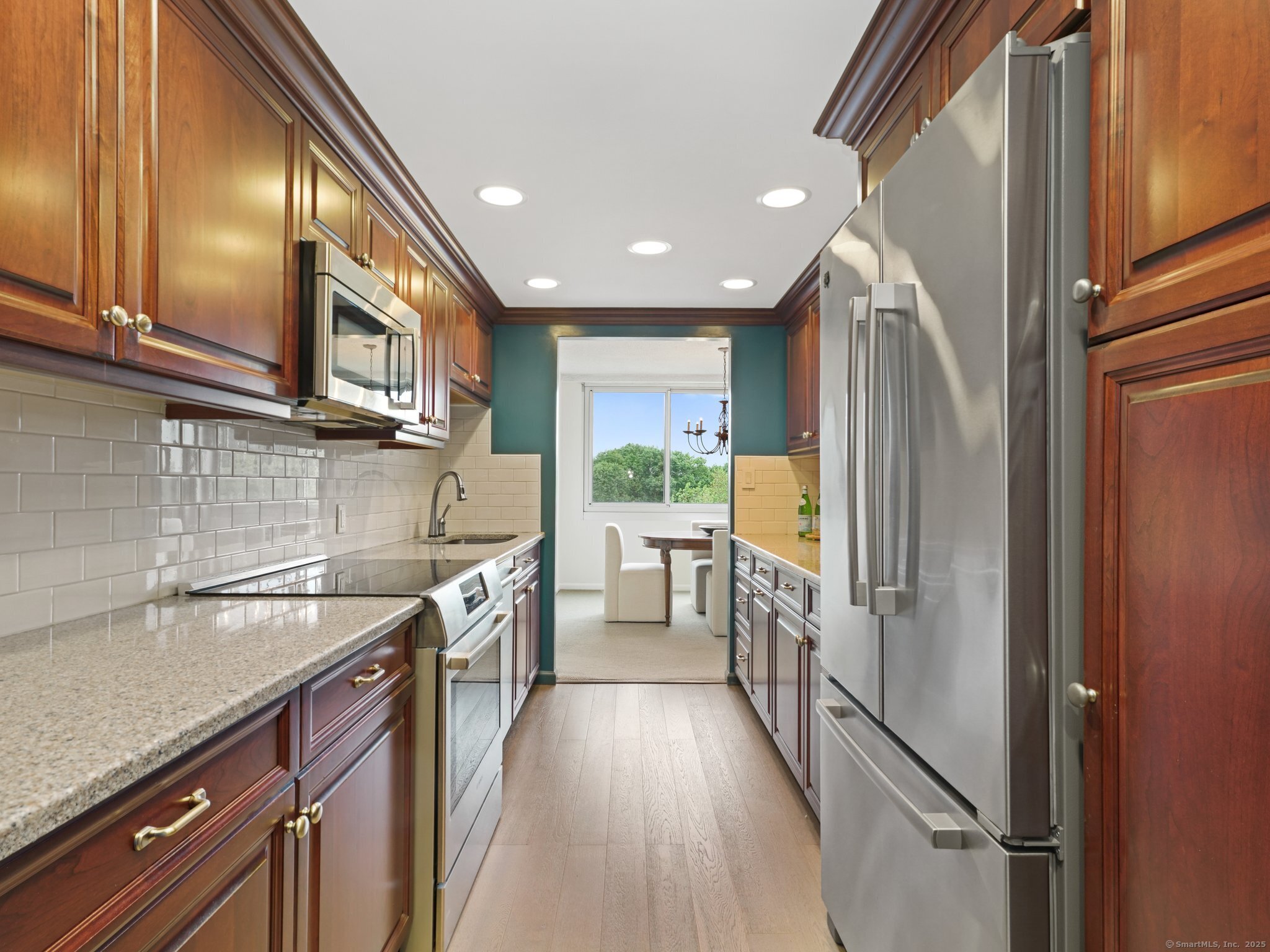 1 Strawberry Hill Avenue APT 5F