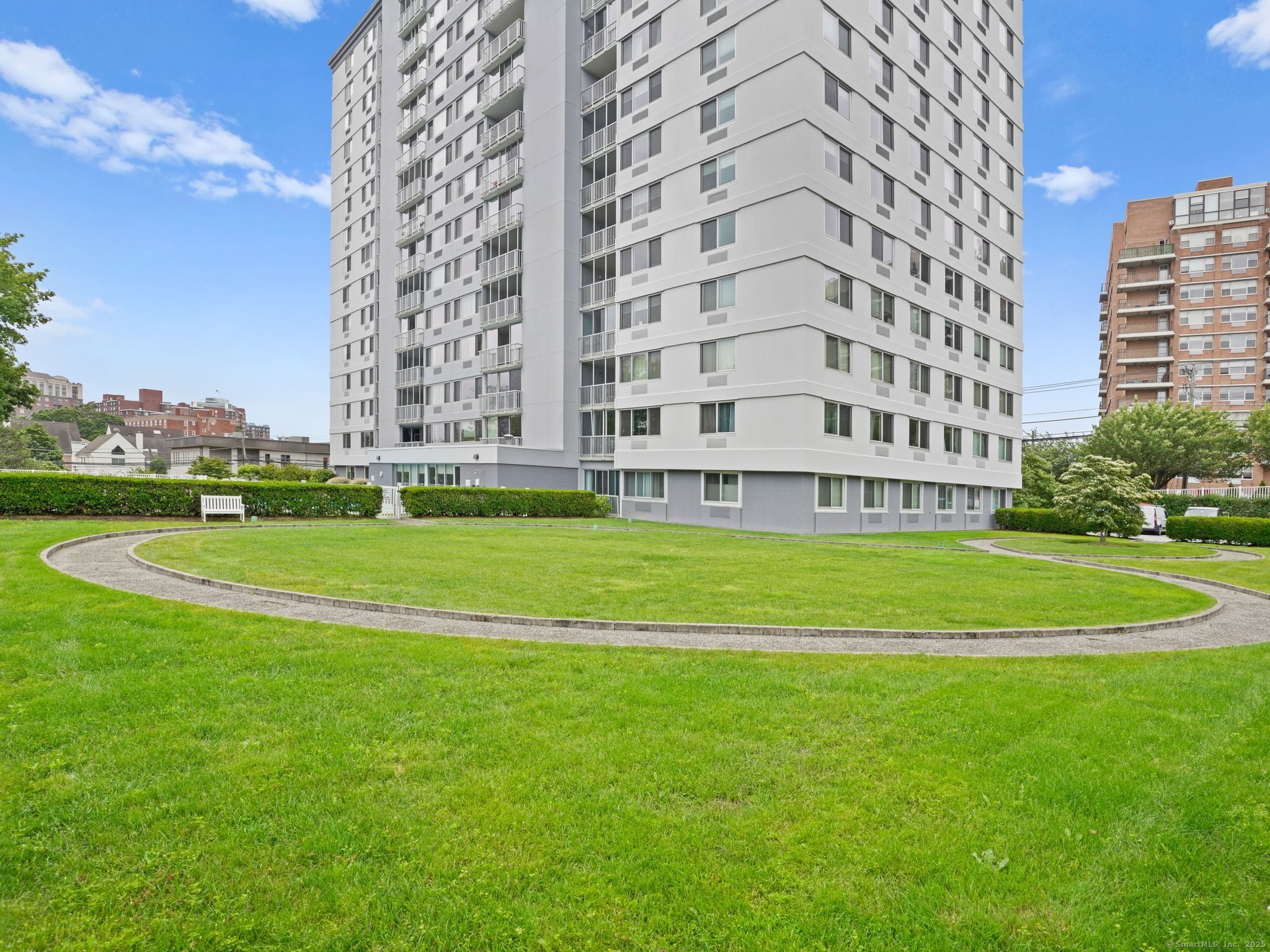 1 Strawberry Hill Avenue APT 5F