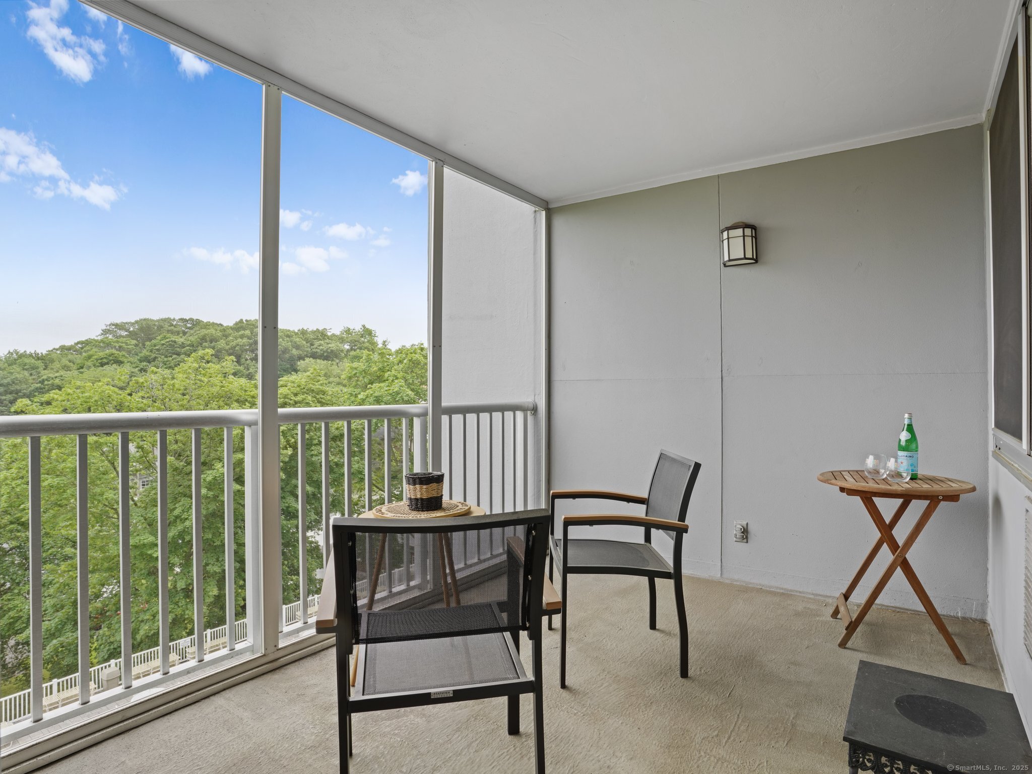 1 Strawberry Hill Avenue APT 5F