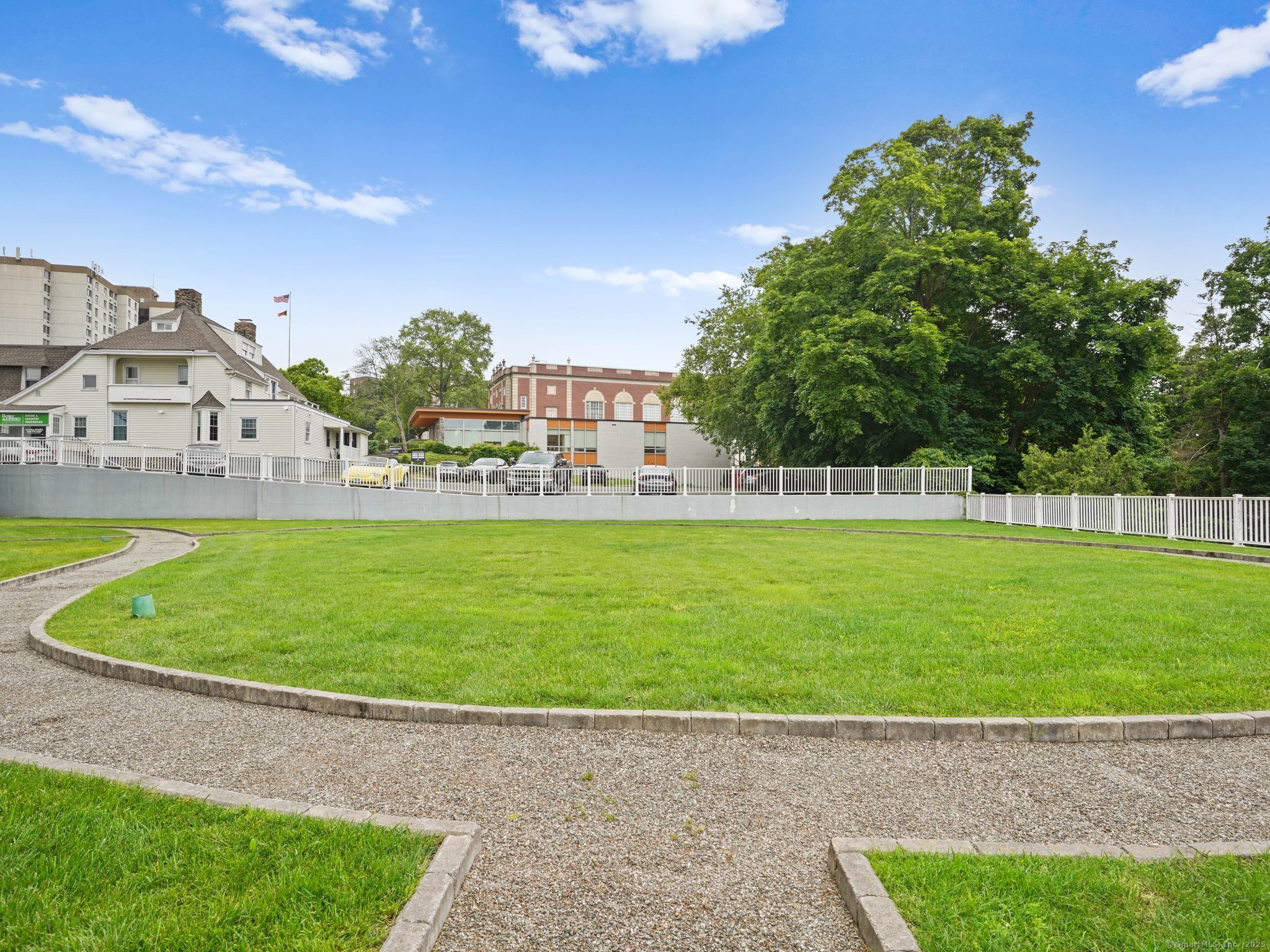 1 Strawberry Hill Avenue APT 5F