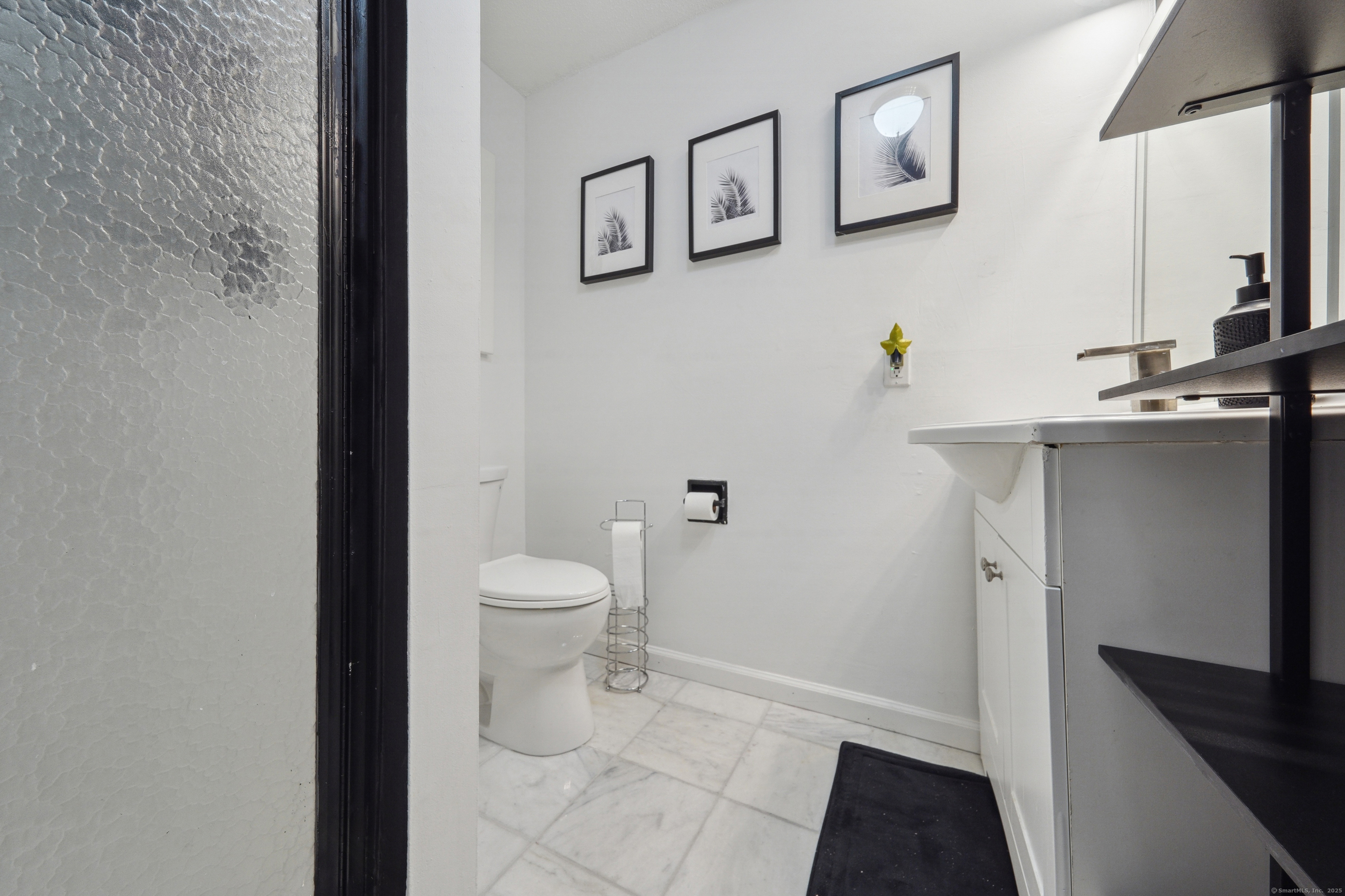 7 Derbyshire, Derby, 06418, 3 Bedrooms Bedrooms, ,2 BathroomsBathrooms,Condo/co-op For Sale,For Sale,Derbyshire,24104852