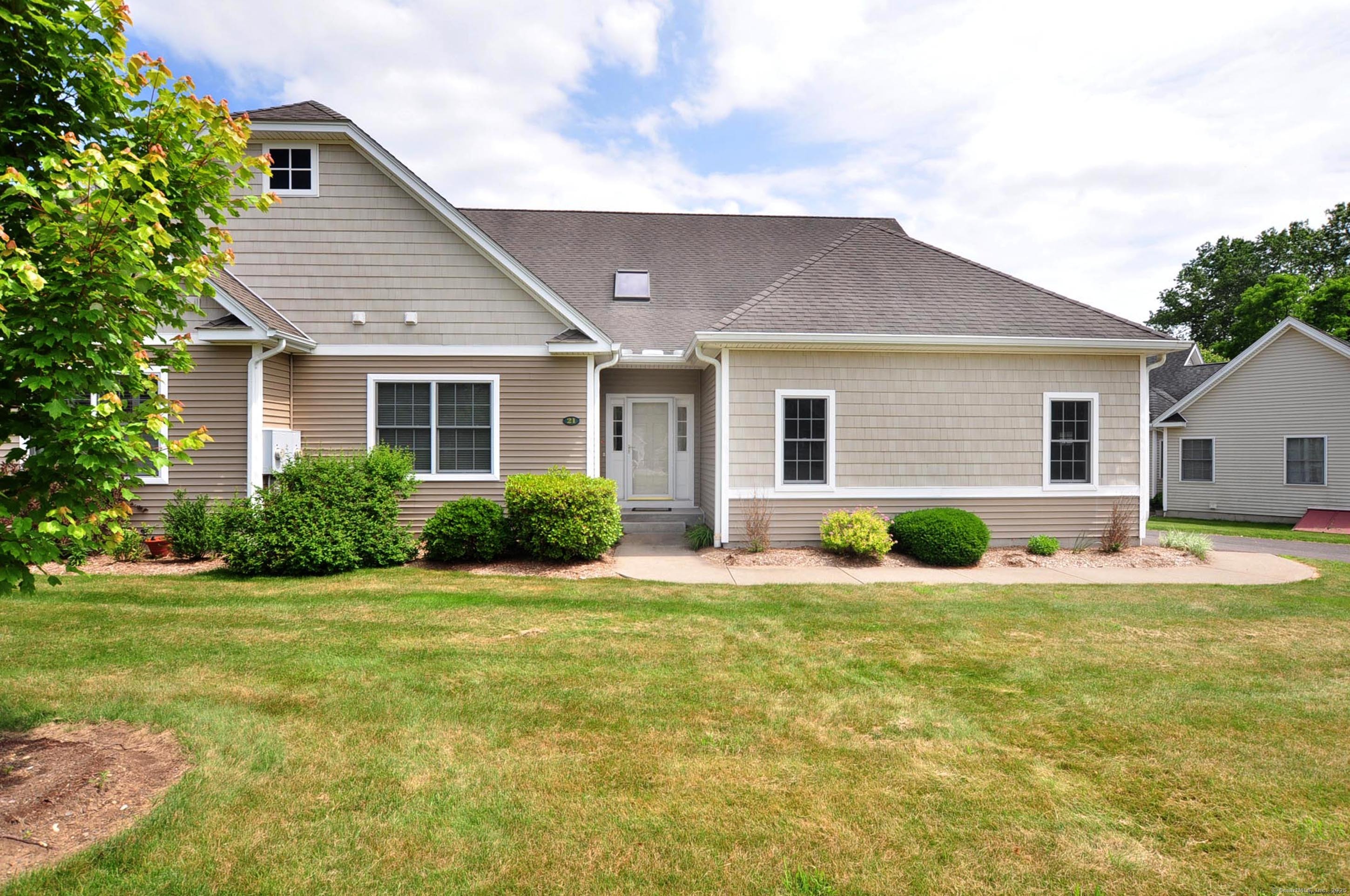21 Hunters Ridge Granby CT