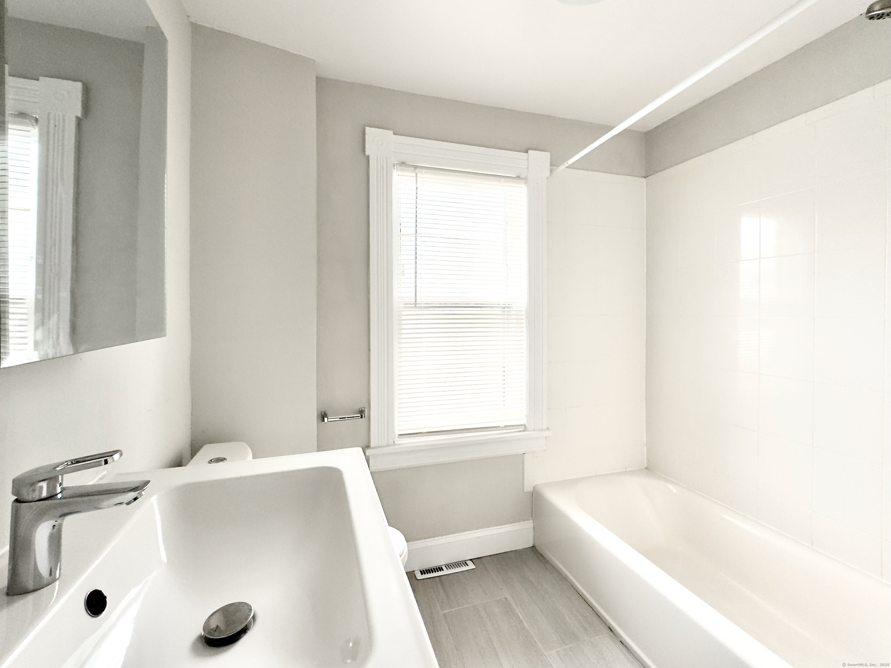 816 Pacific, Stamford, 06902, 1 Bedroom Bedrooms, ,1 BathroomBathrooms,Residential Rental,For Sale,Pacific,24096573