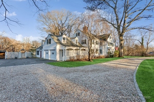 2 Laurel Road