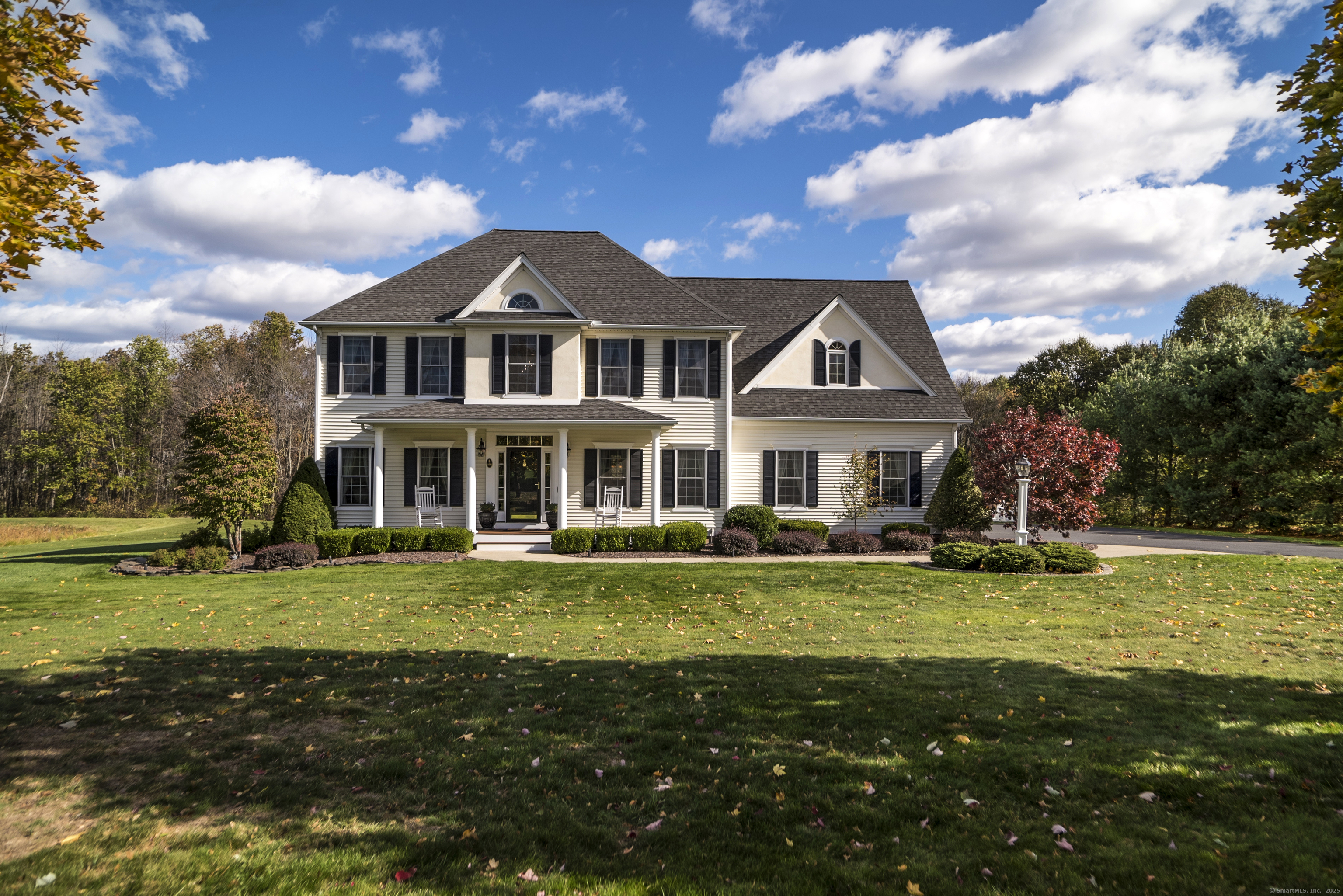 190 Shadow Pond Lane Suffield CT