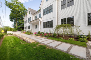 133 East Avenue, Unit A