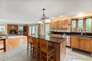 Homes for sale in Woodstock, CT | 39 Grey Fox Lndg, Woodstock, CT 06281 | MLS# 24104361