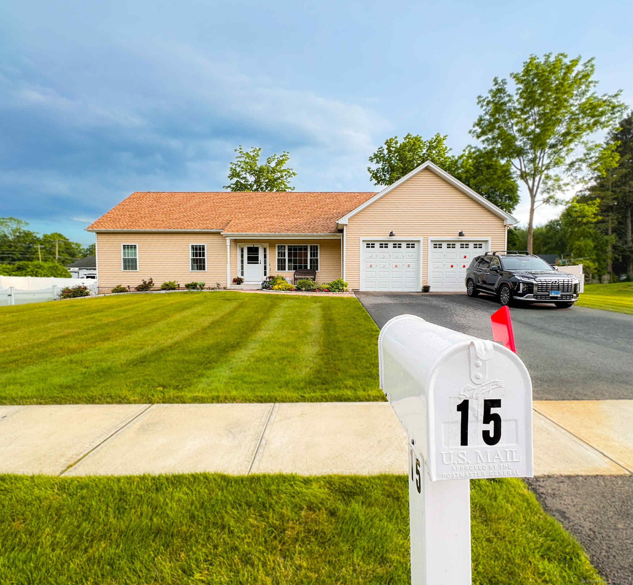 15 Contour Drive Cheshire CT